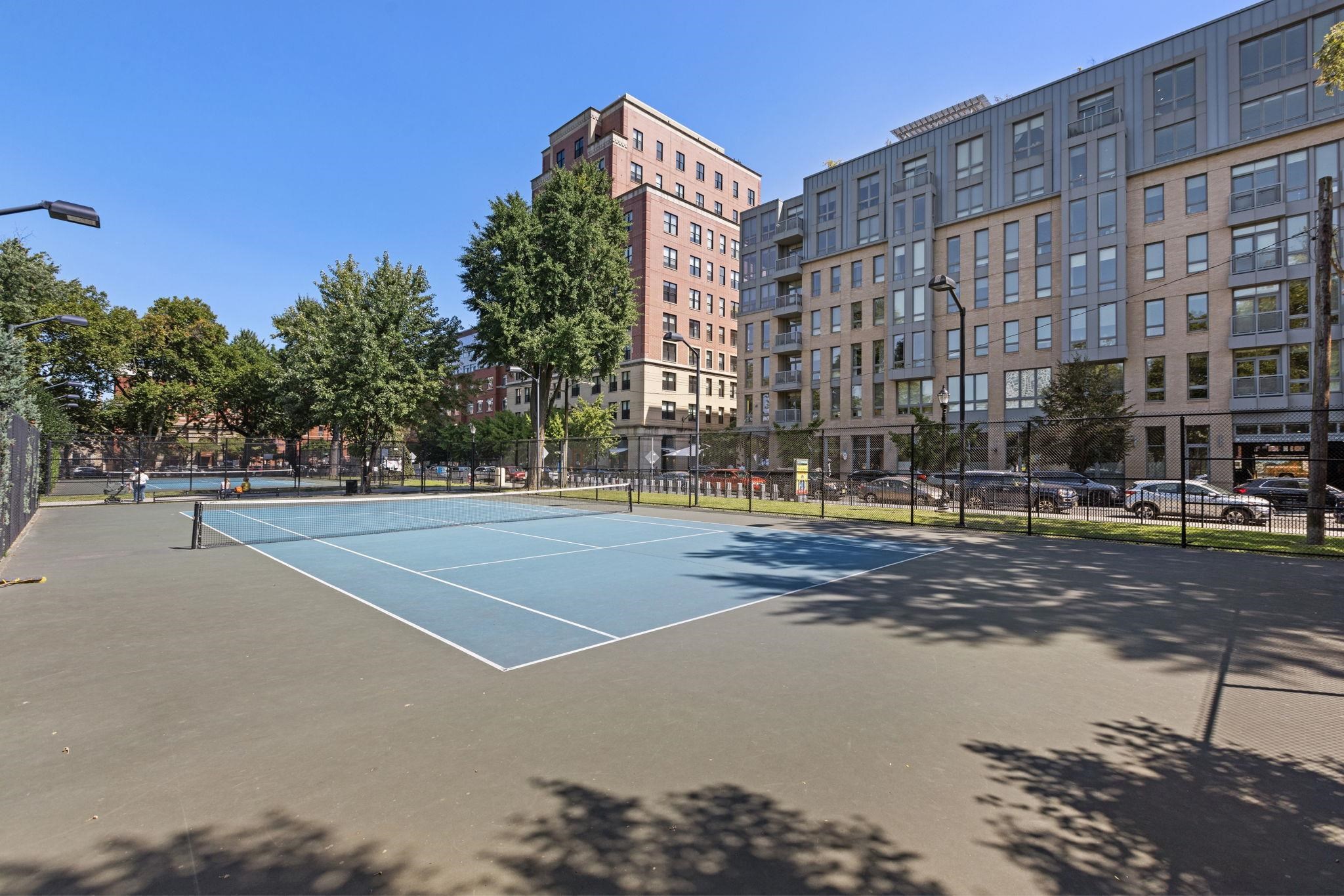 38 WEST HAMILTON PL Unit: 102 (1R)