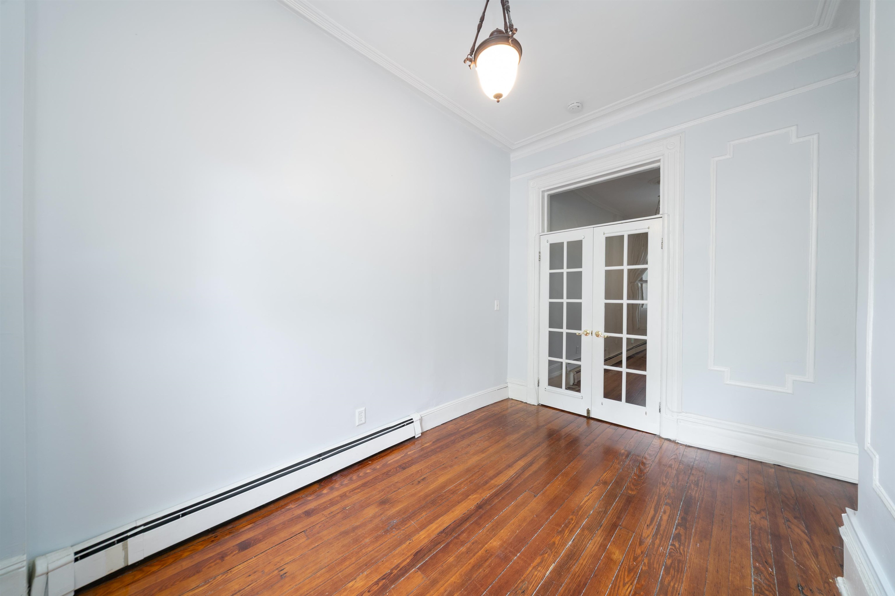 38 WEST HAMILTON PL