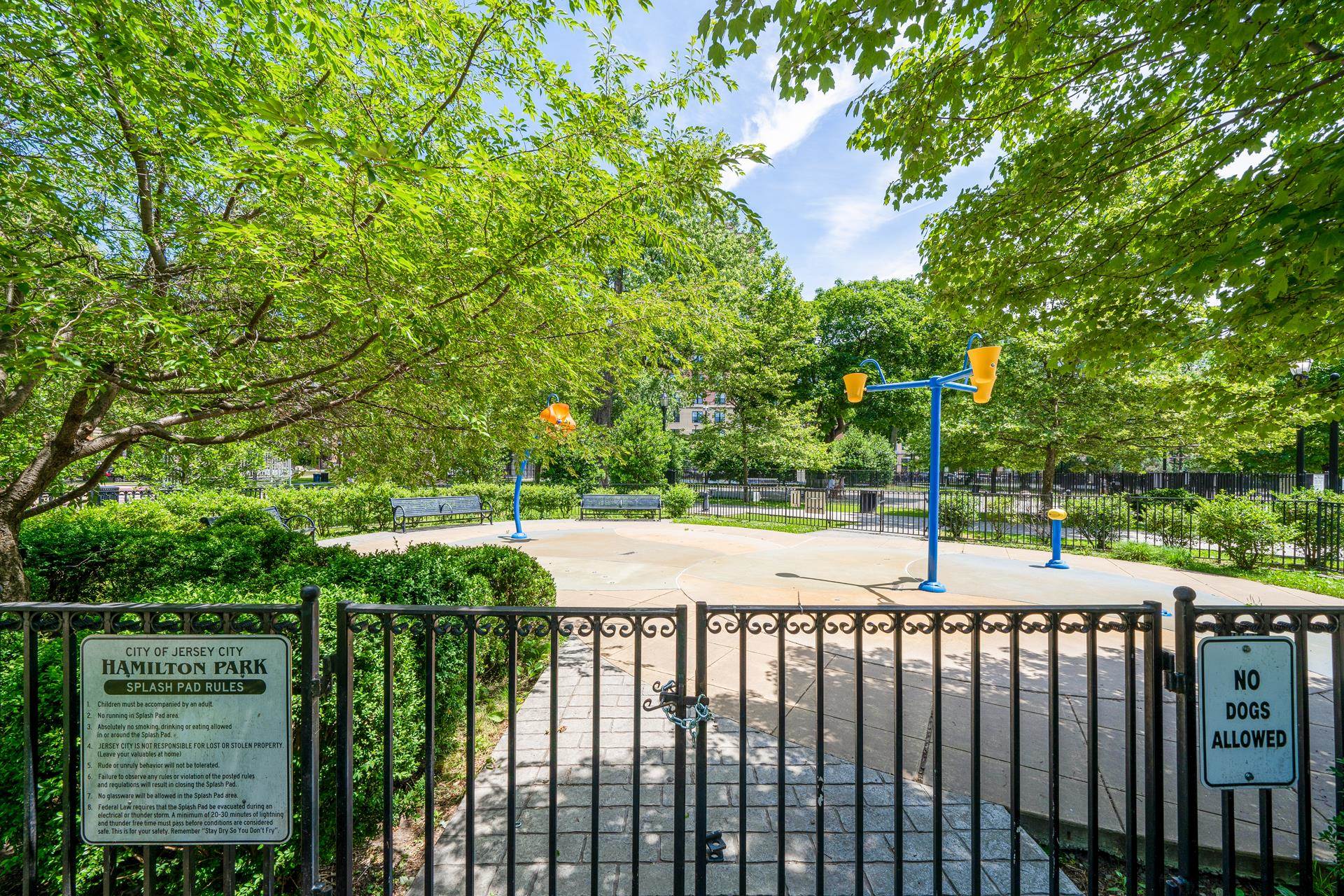 38 WEST HAMILTON PL