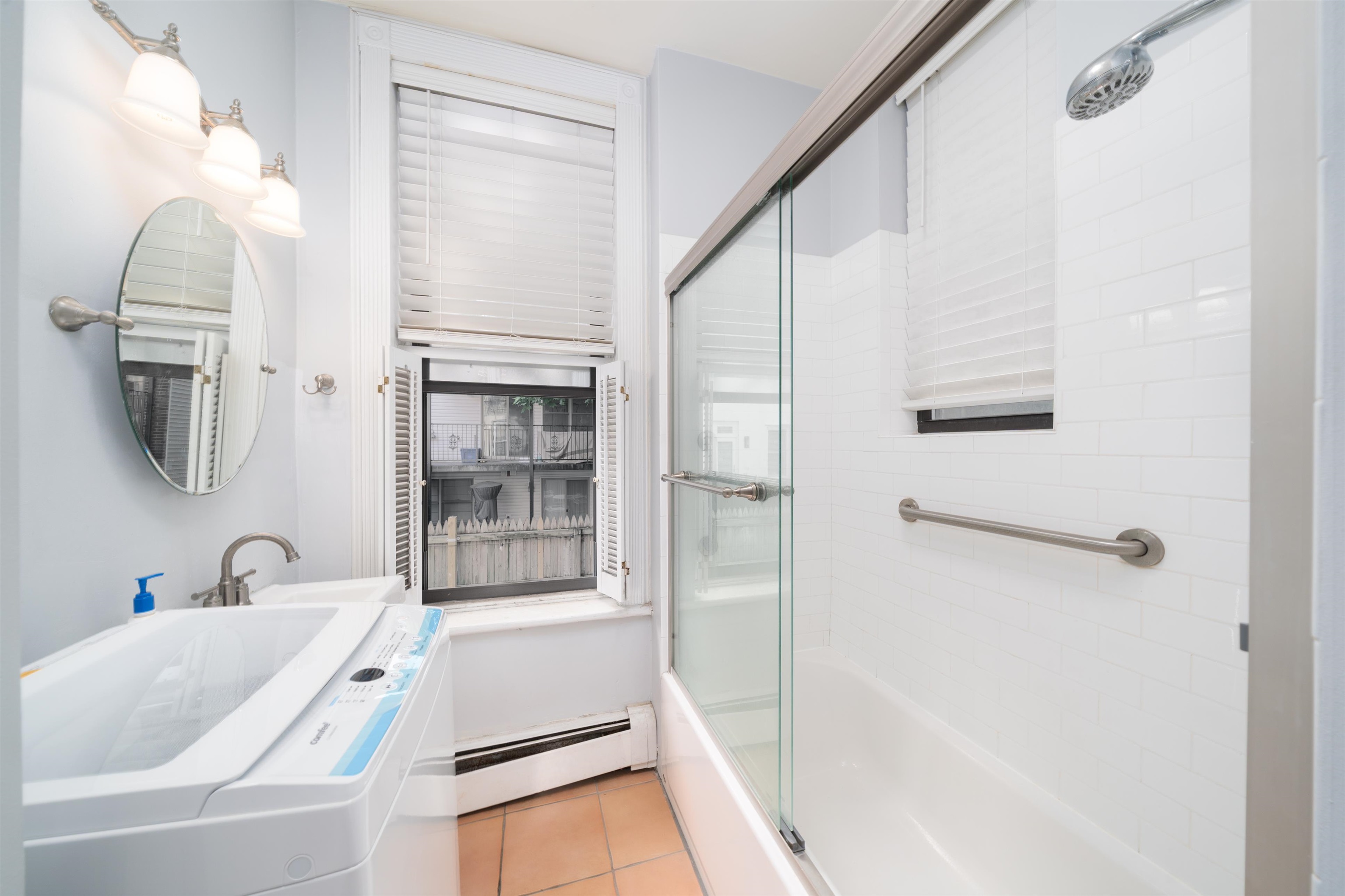 38 WEST HAMILTON PL