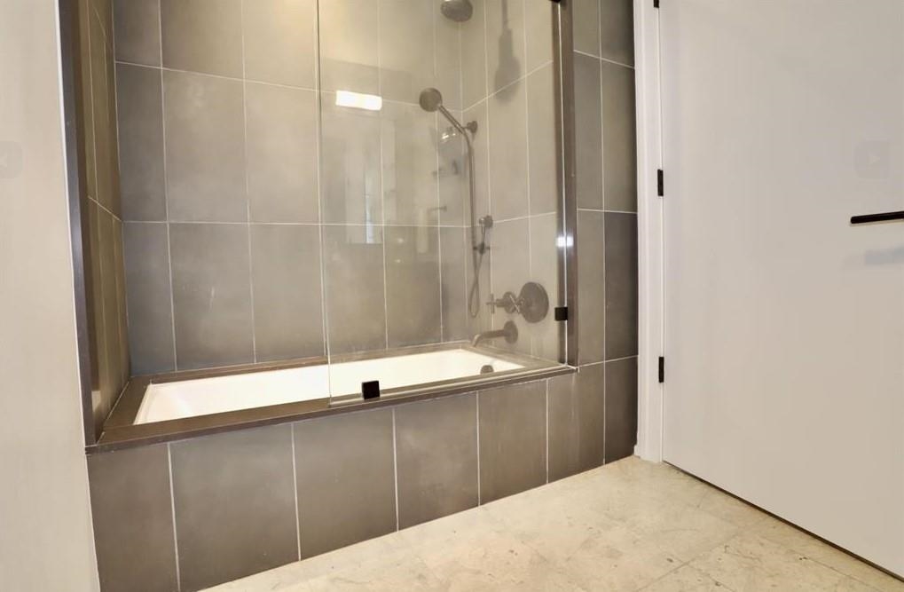 1425 HUDSON ST Unit: 2D