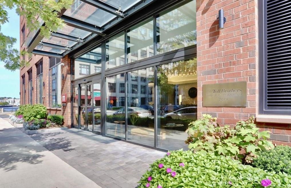 1425 HUDSON ST Unit: 2D