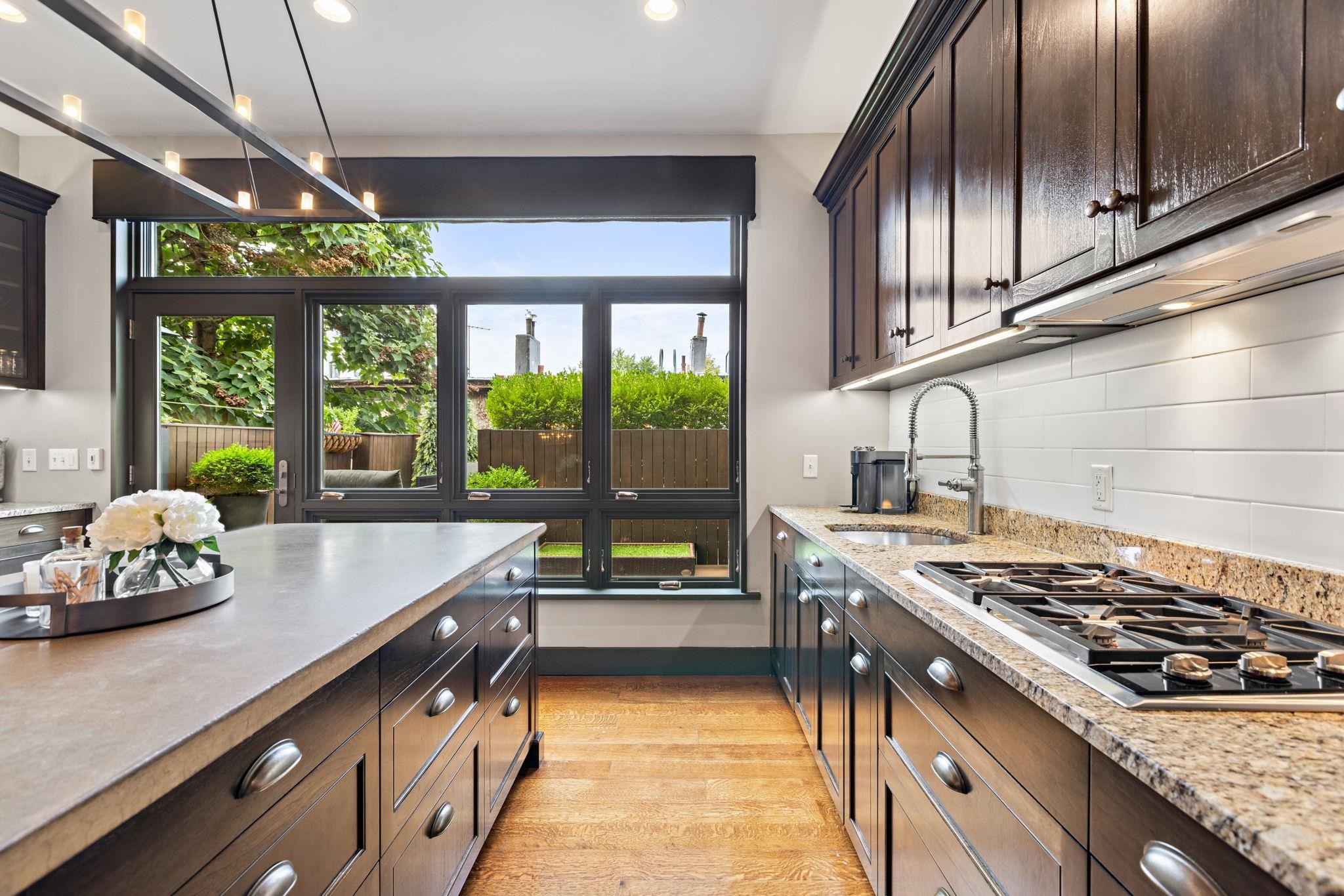 610 WASHINGTON ST Unit: 3