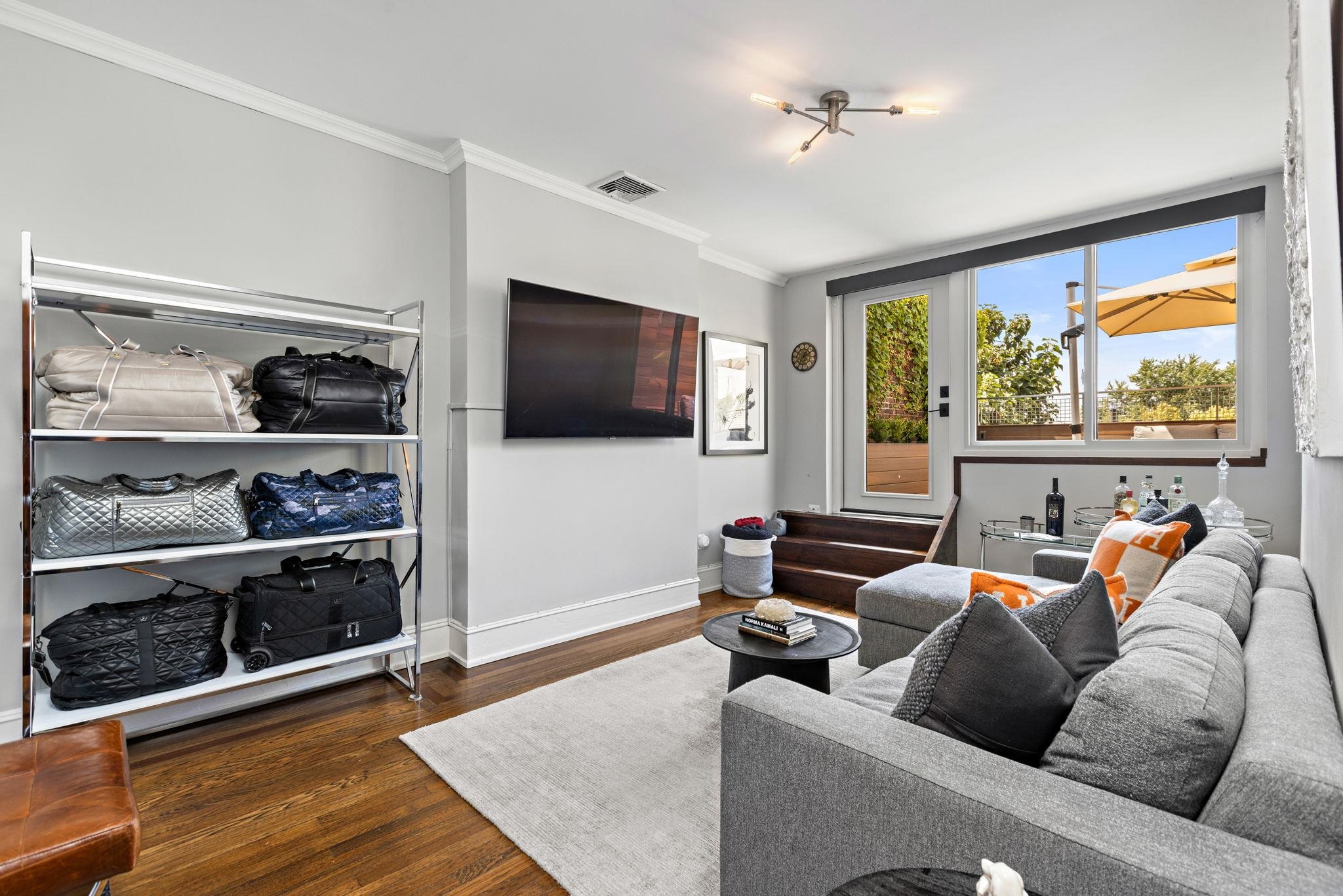 610 WASHINGTON ST Unit: 3