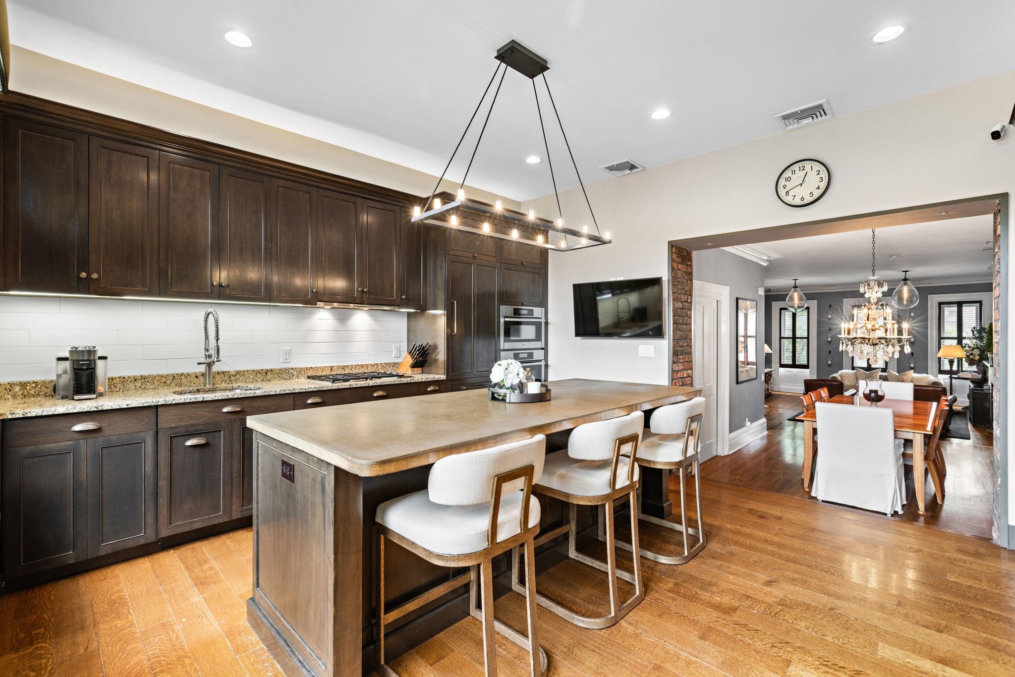 610 WASHINGTON ST Unit: 3