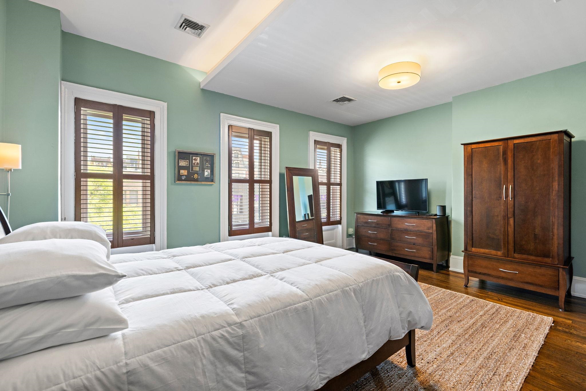 610 WASHINGTON ST Unit: 3