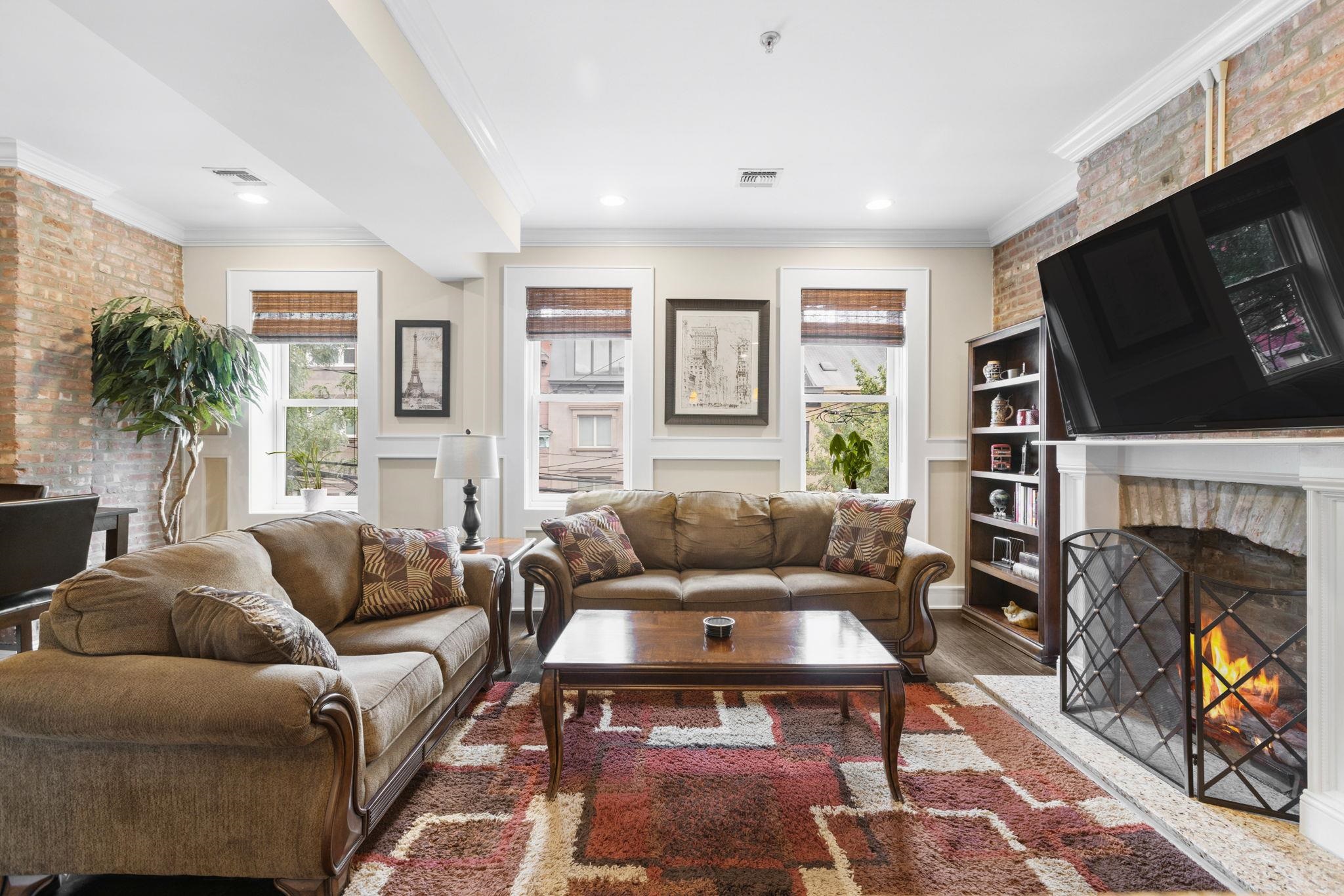 328 GARDEN ST Unit: 3