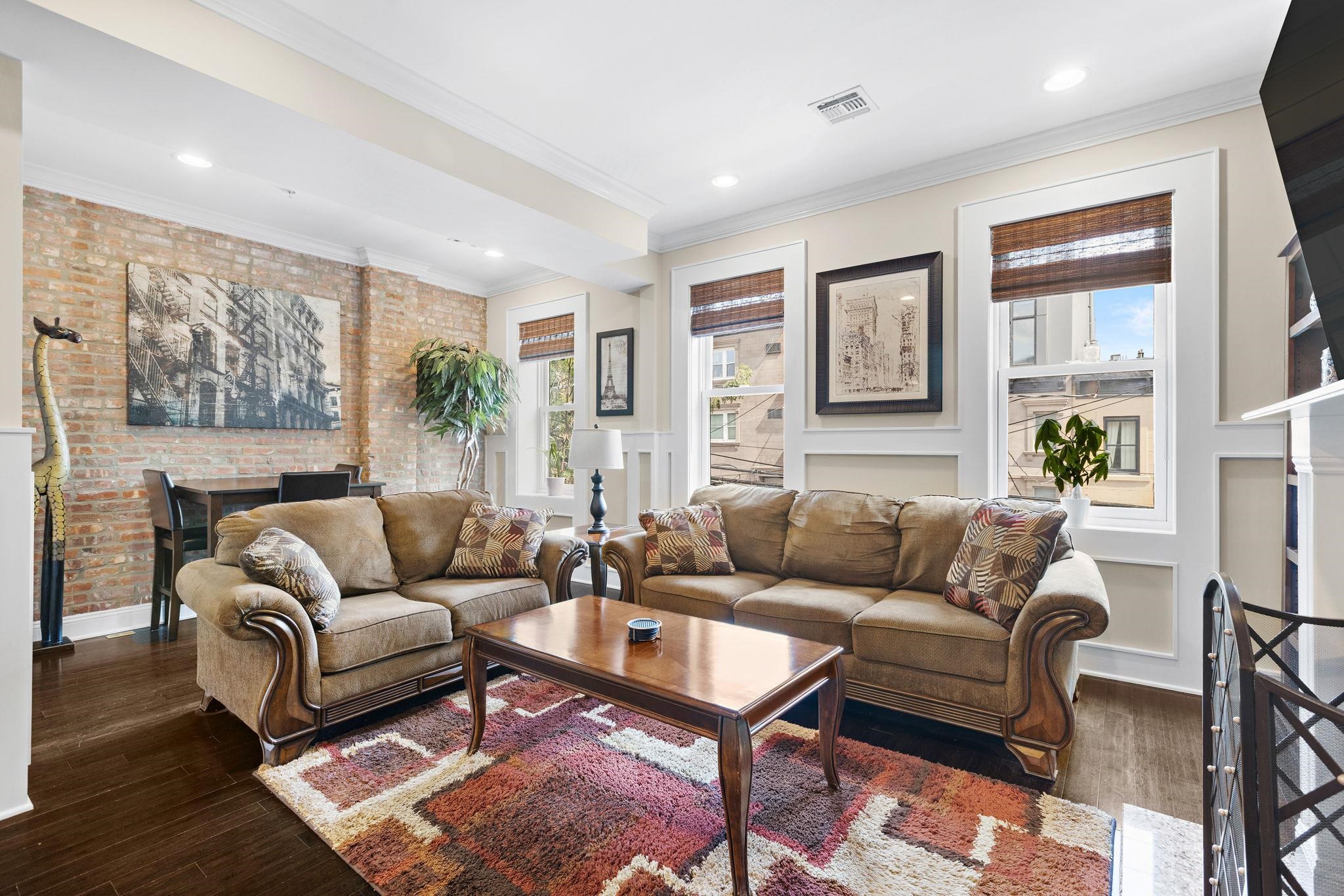 328 GARDEN ST Unit: 3