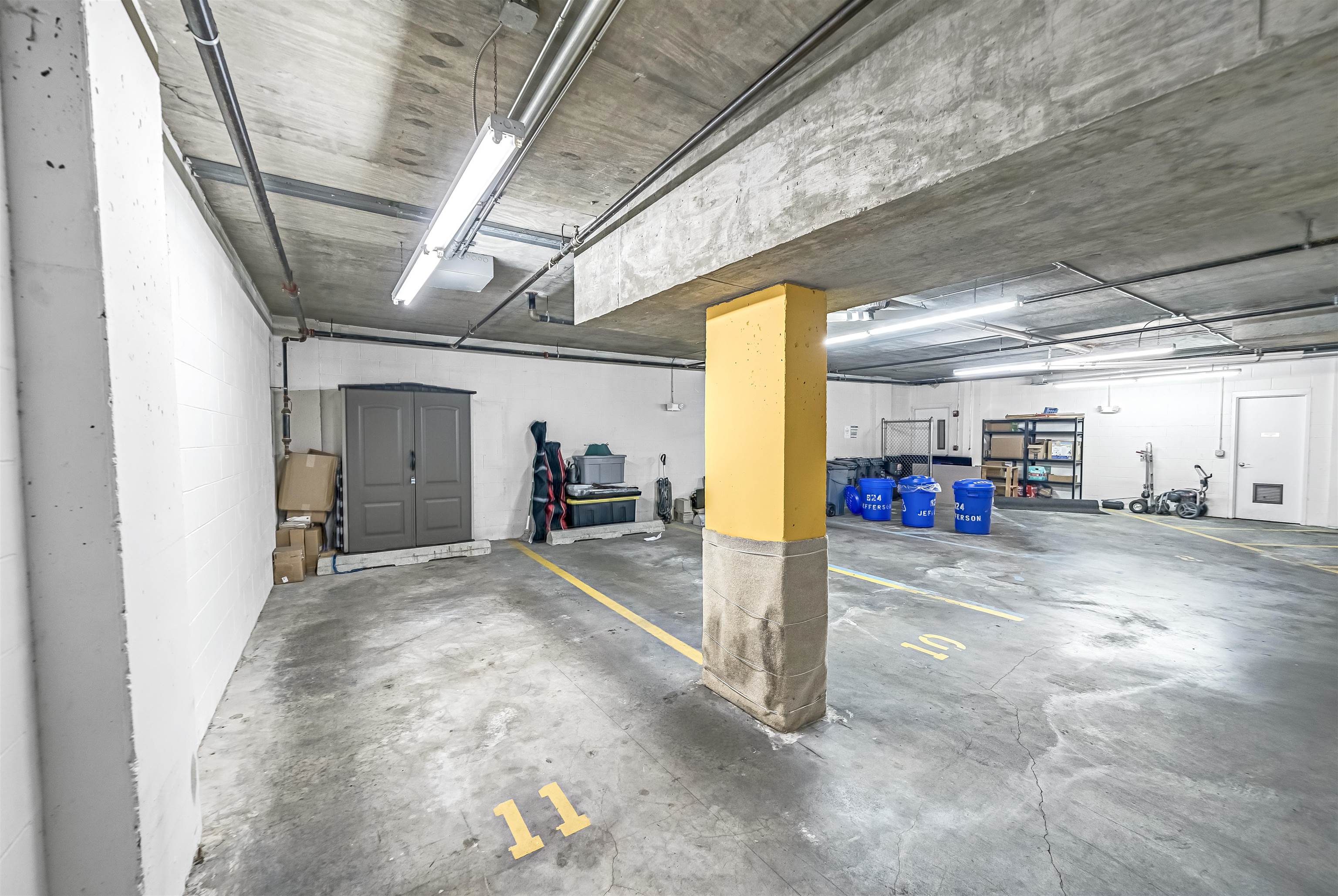924 JEFFERSON ST Unit: 2B