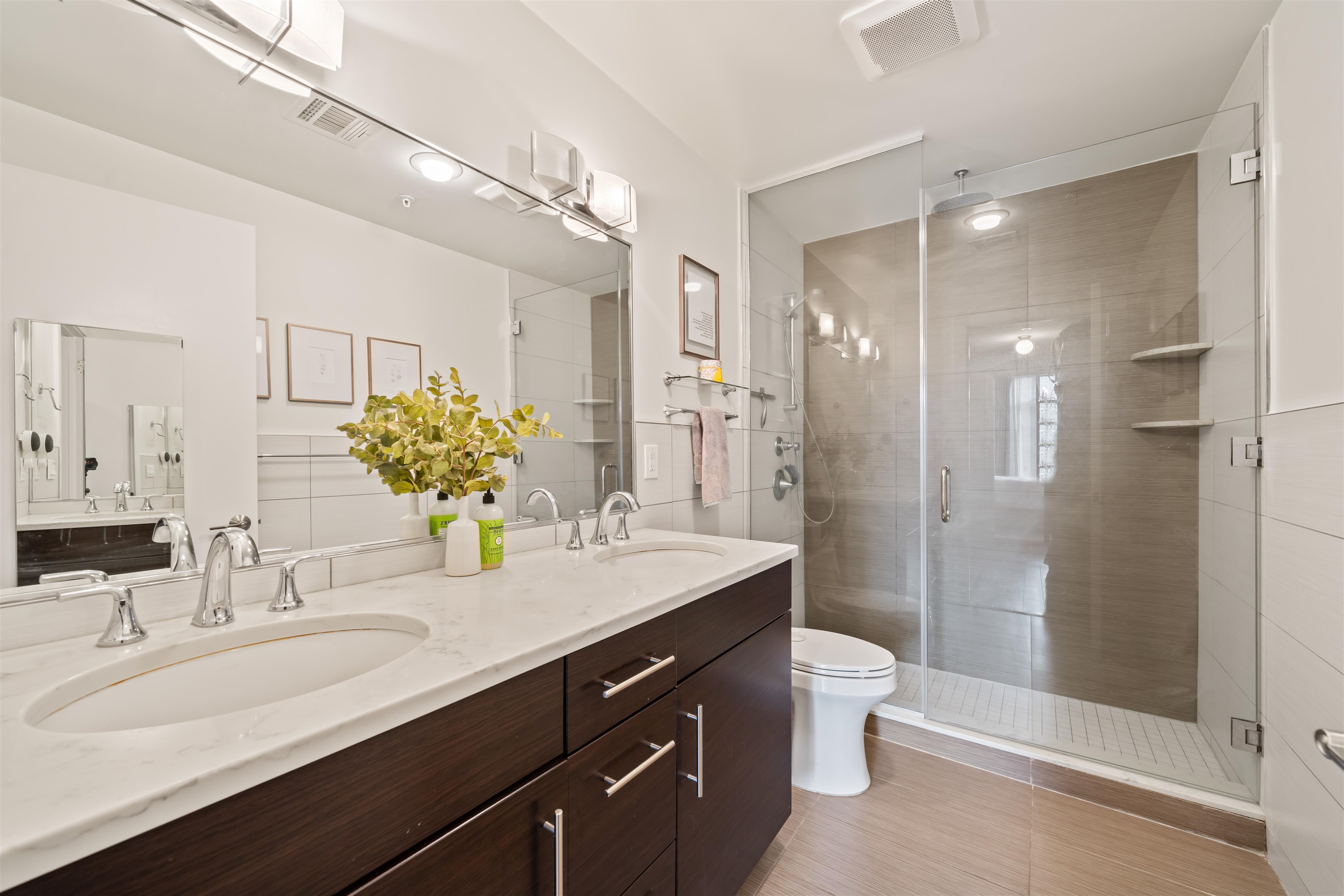 84 WILLOW AVE Unit: 4B