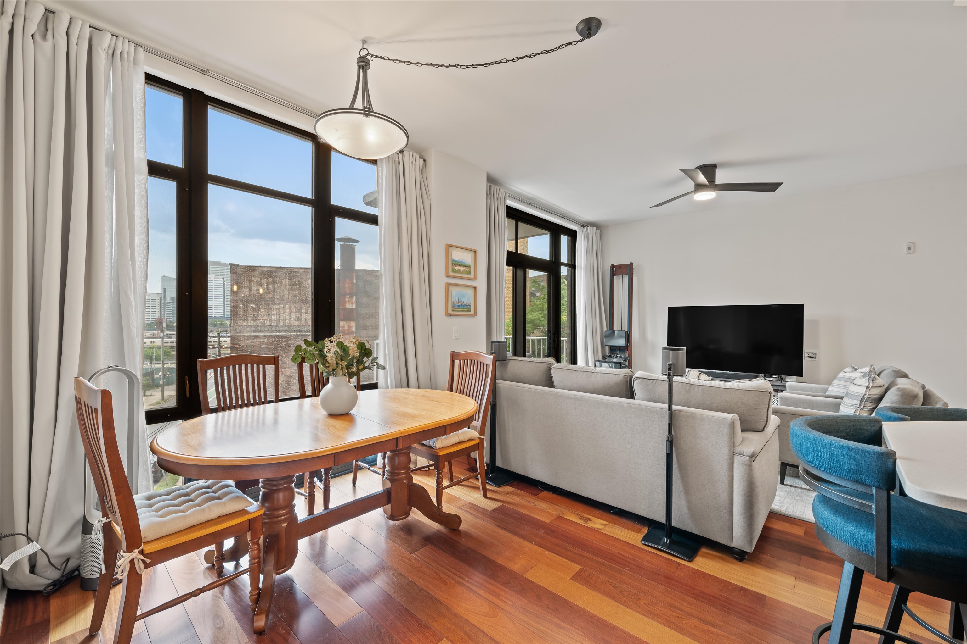84 WILLOW AVE Unit: 4B