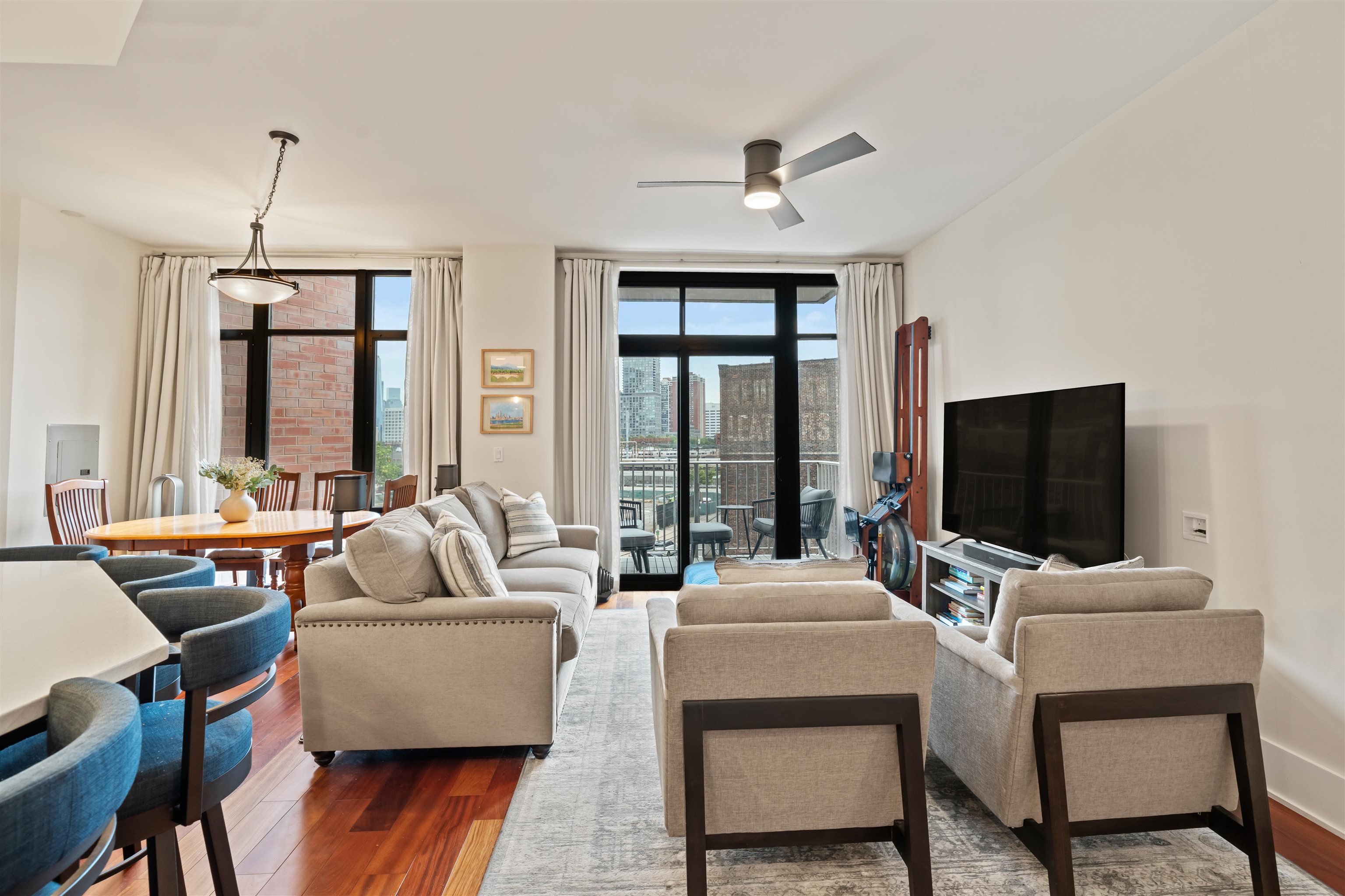 84 WILLOW AVE Unit: 4B