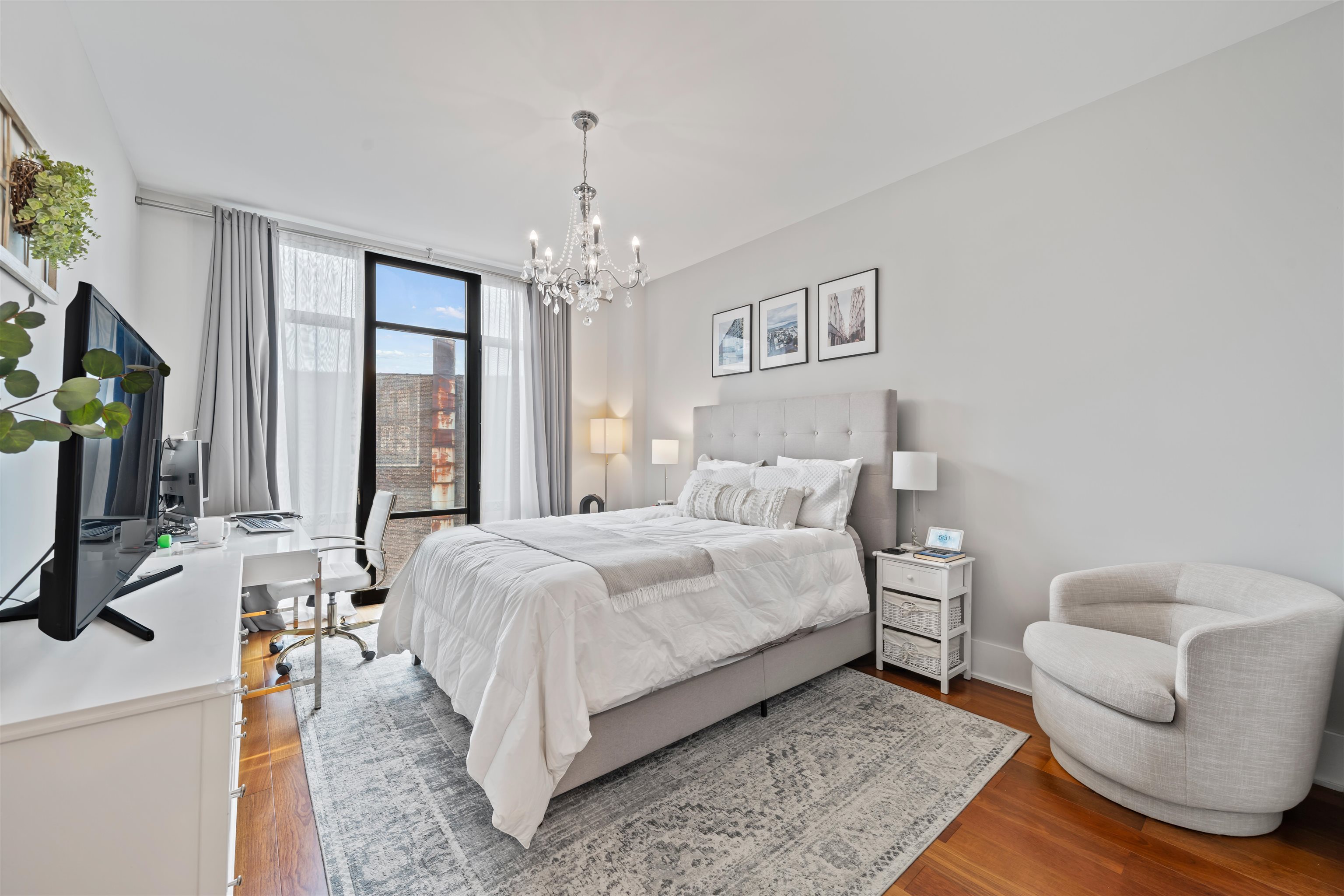 84 WILLOW AVE Unit: 4B
