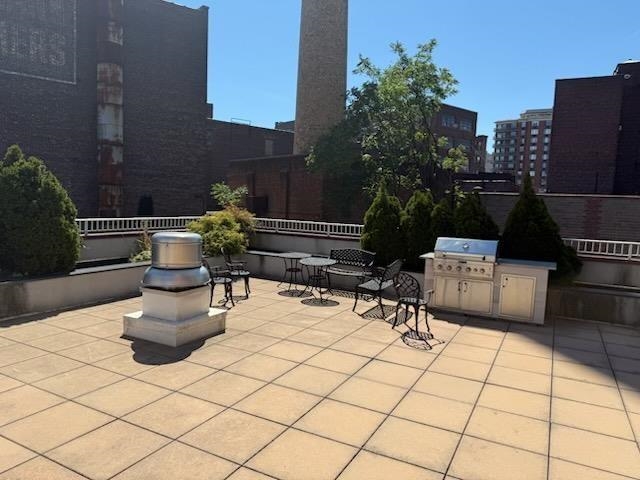 84 WILLOW AVE Unit: 4B