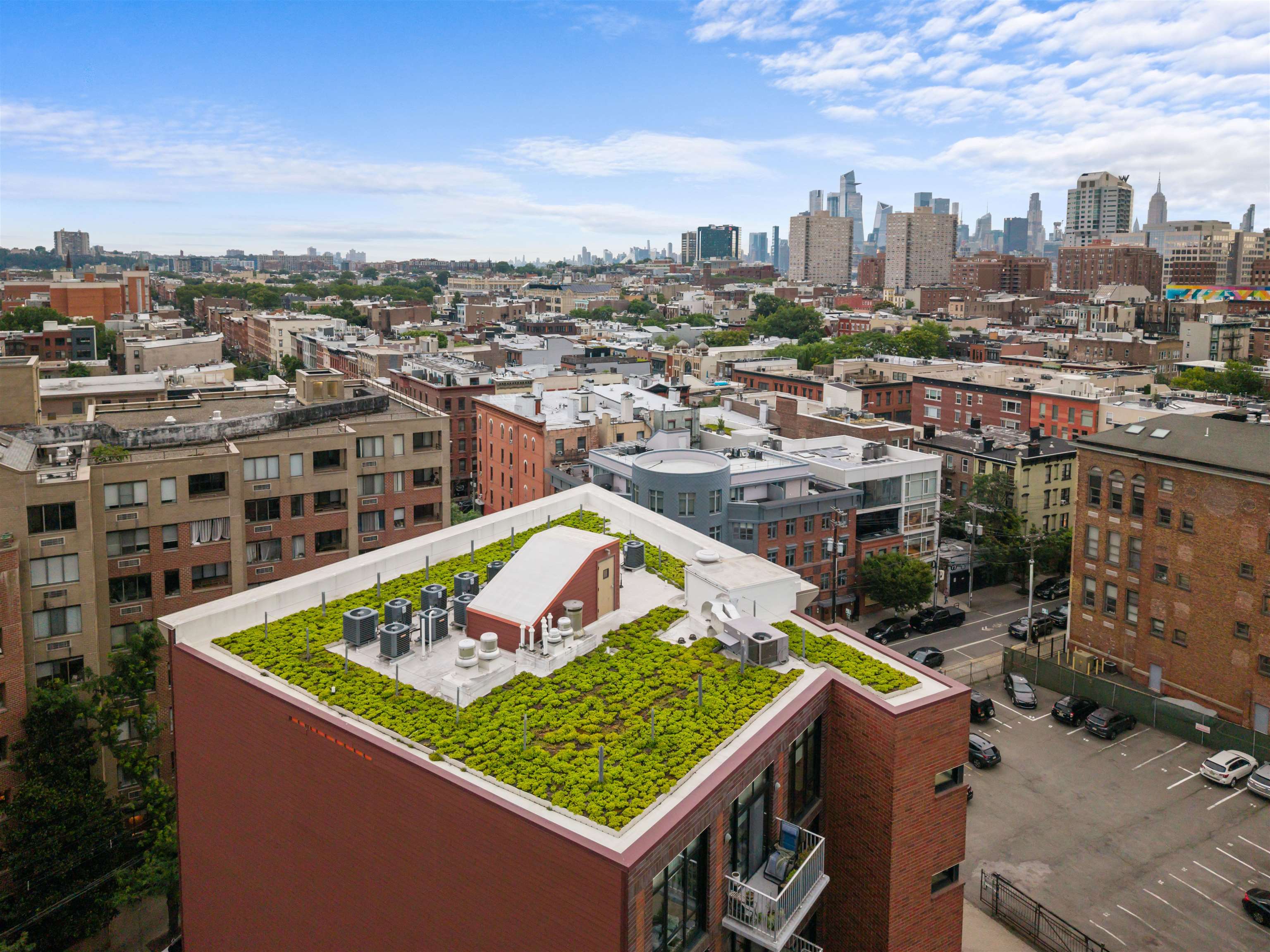 84 WILLOW AVE Unit: 4B