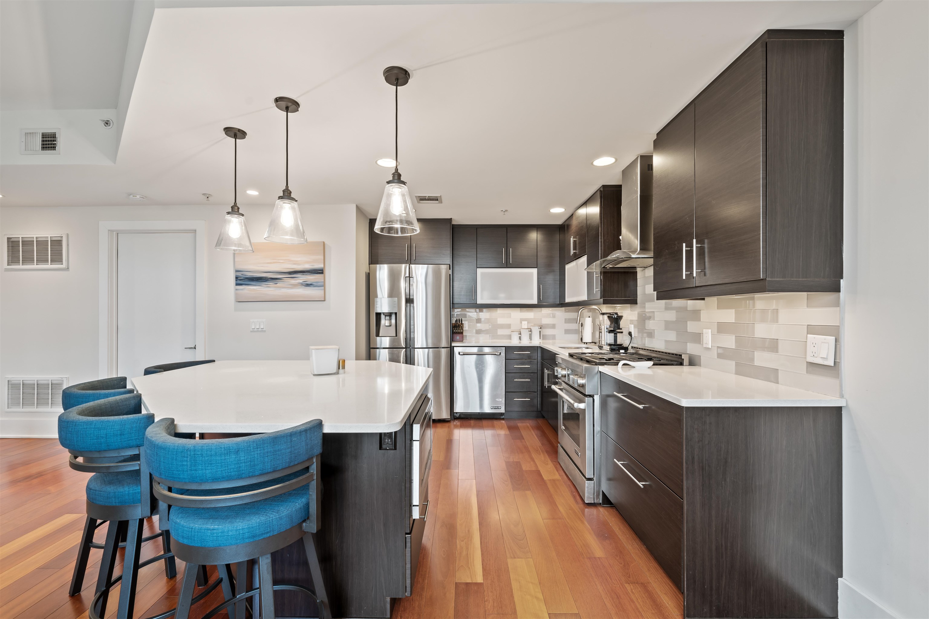 84 WILLOW AVE Unit: 4B