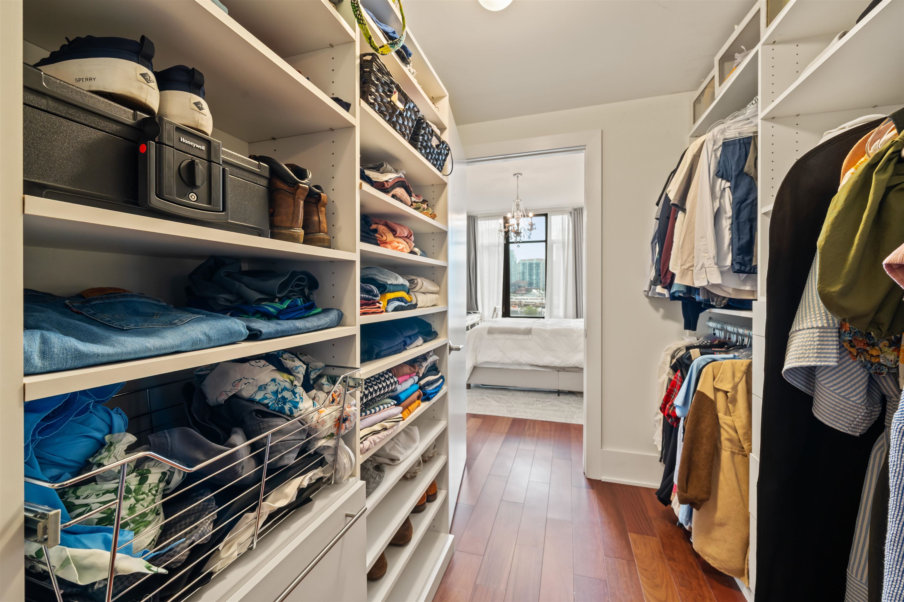 84 WILLOW AVE Unit: 4B