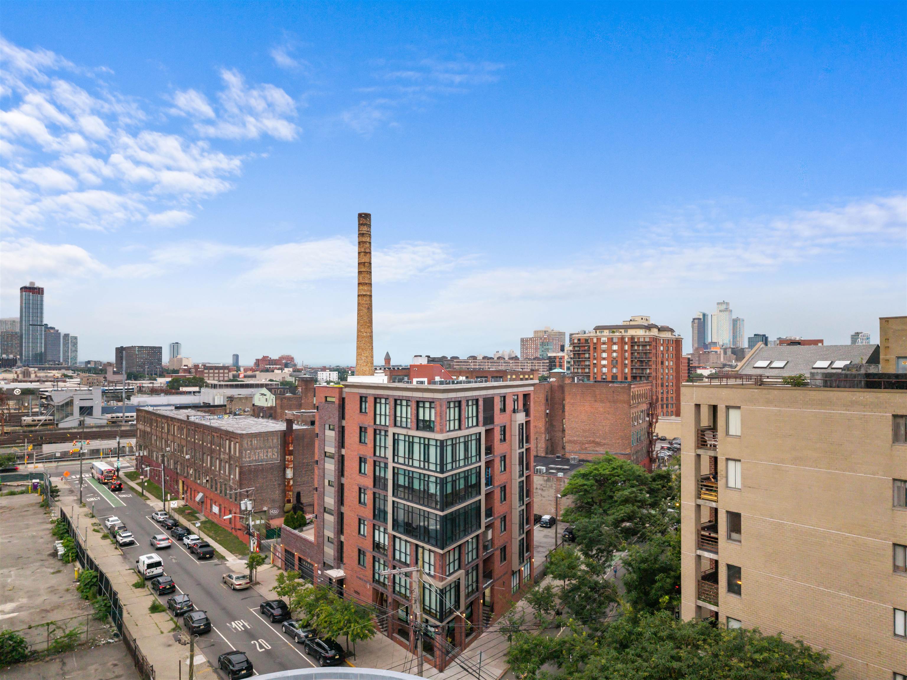 84 WILLOW AVE Unit: 4B