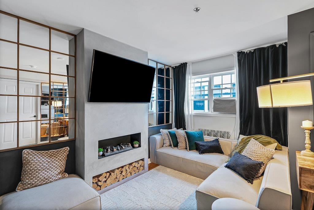 318 54TH ST Unit: 3I