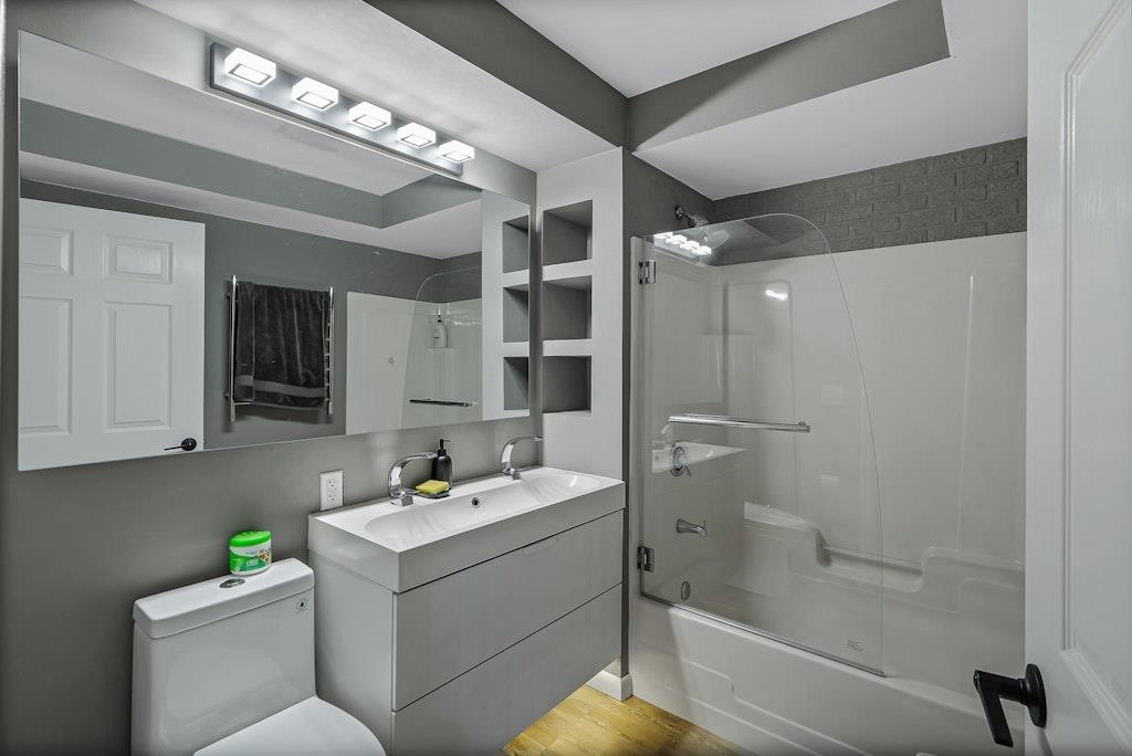 318 54TH ST Unit: 3I