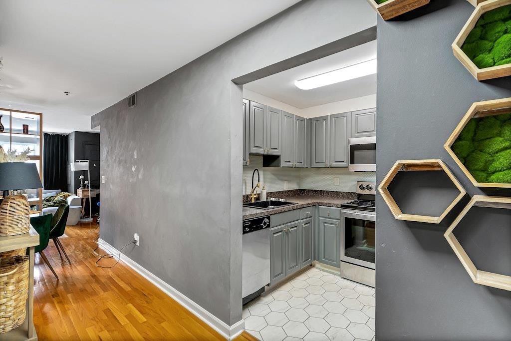 318 54TH ST Unit: 3I