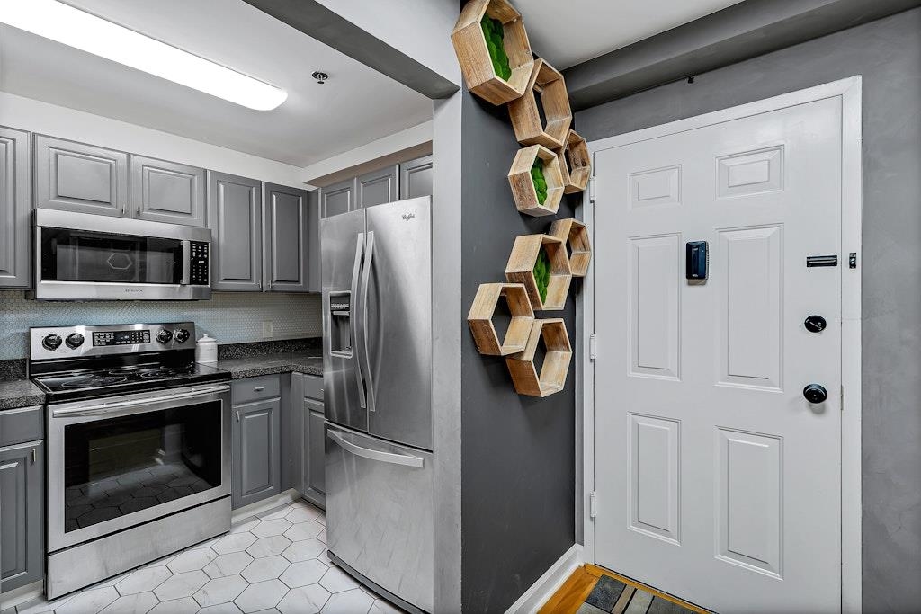 318 54TH ST Unit: 3I