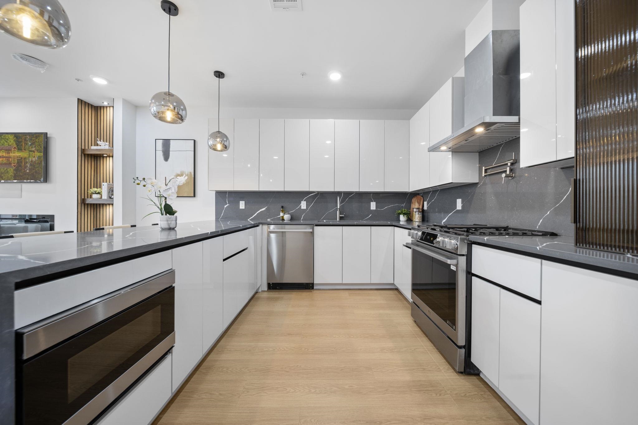 3447 JOHN F KENNEDY BLVD Unit: 3