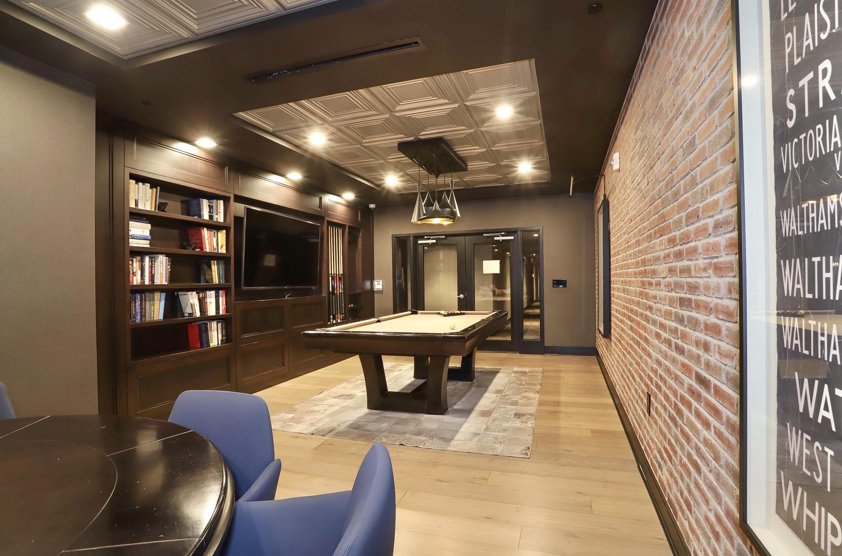 1400 HUDSON ST Unit: 330