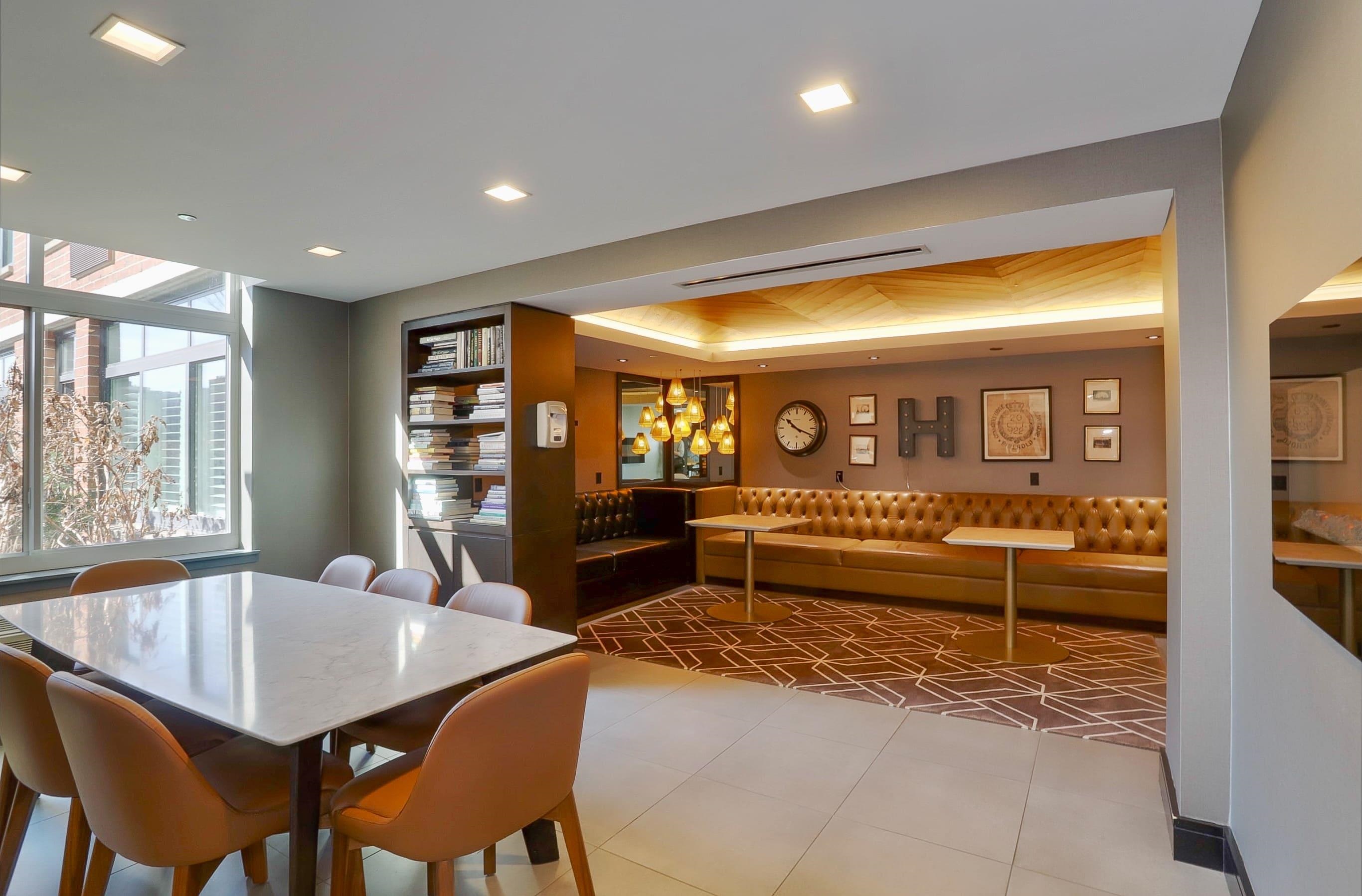 1400 HUDSON ST Unit: 330