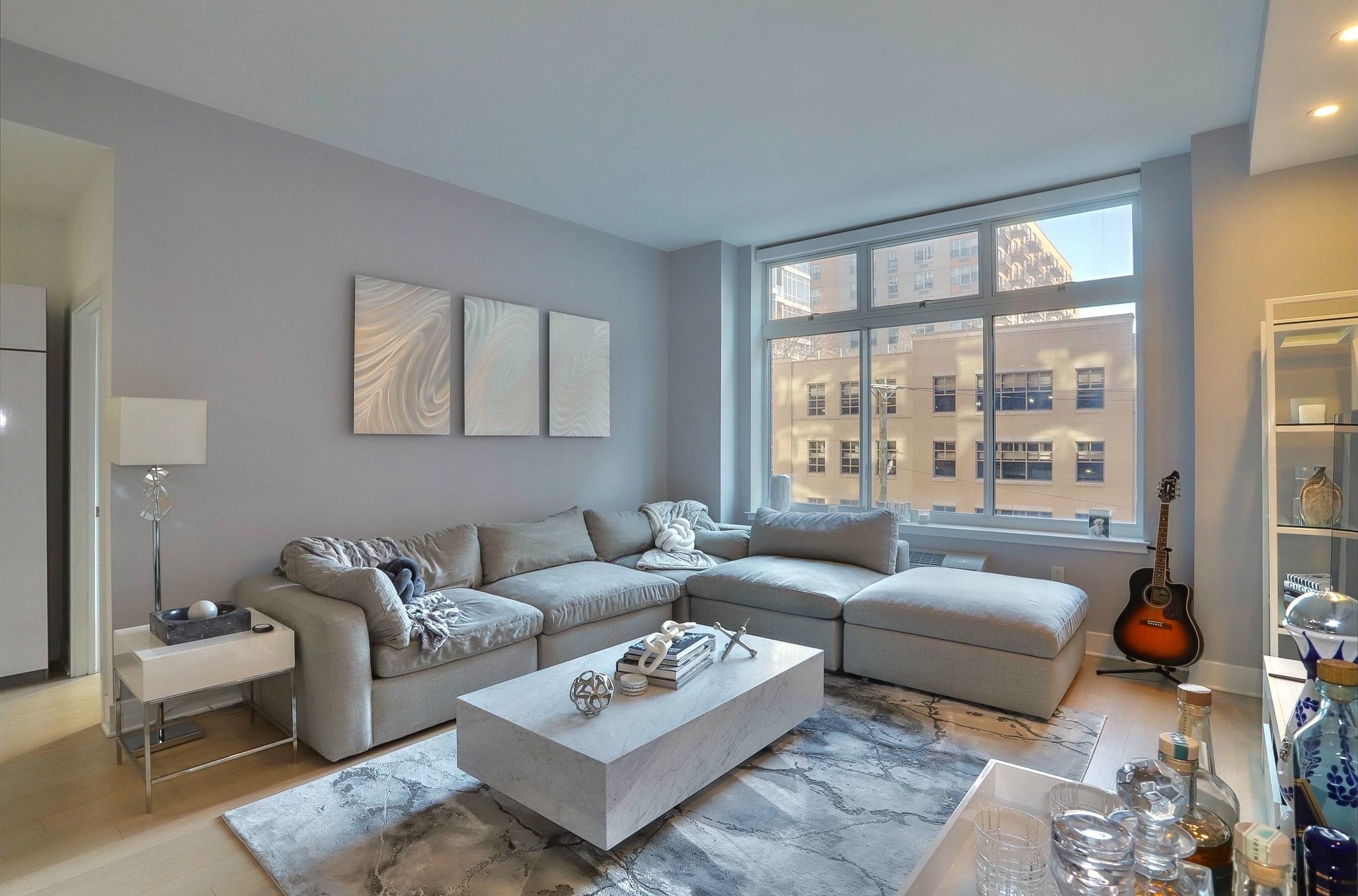 1400 HUDSON ST Unit: 330