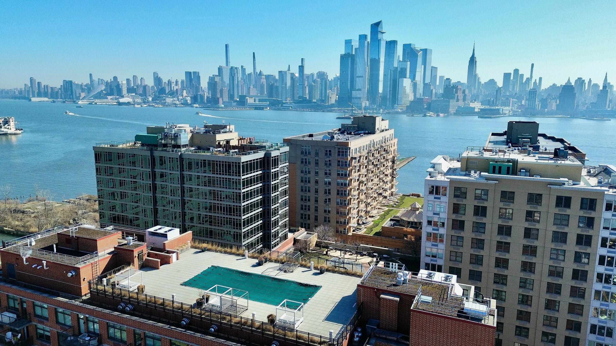 1400 HUDSON ST Unit: 330