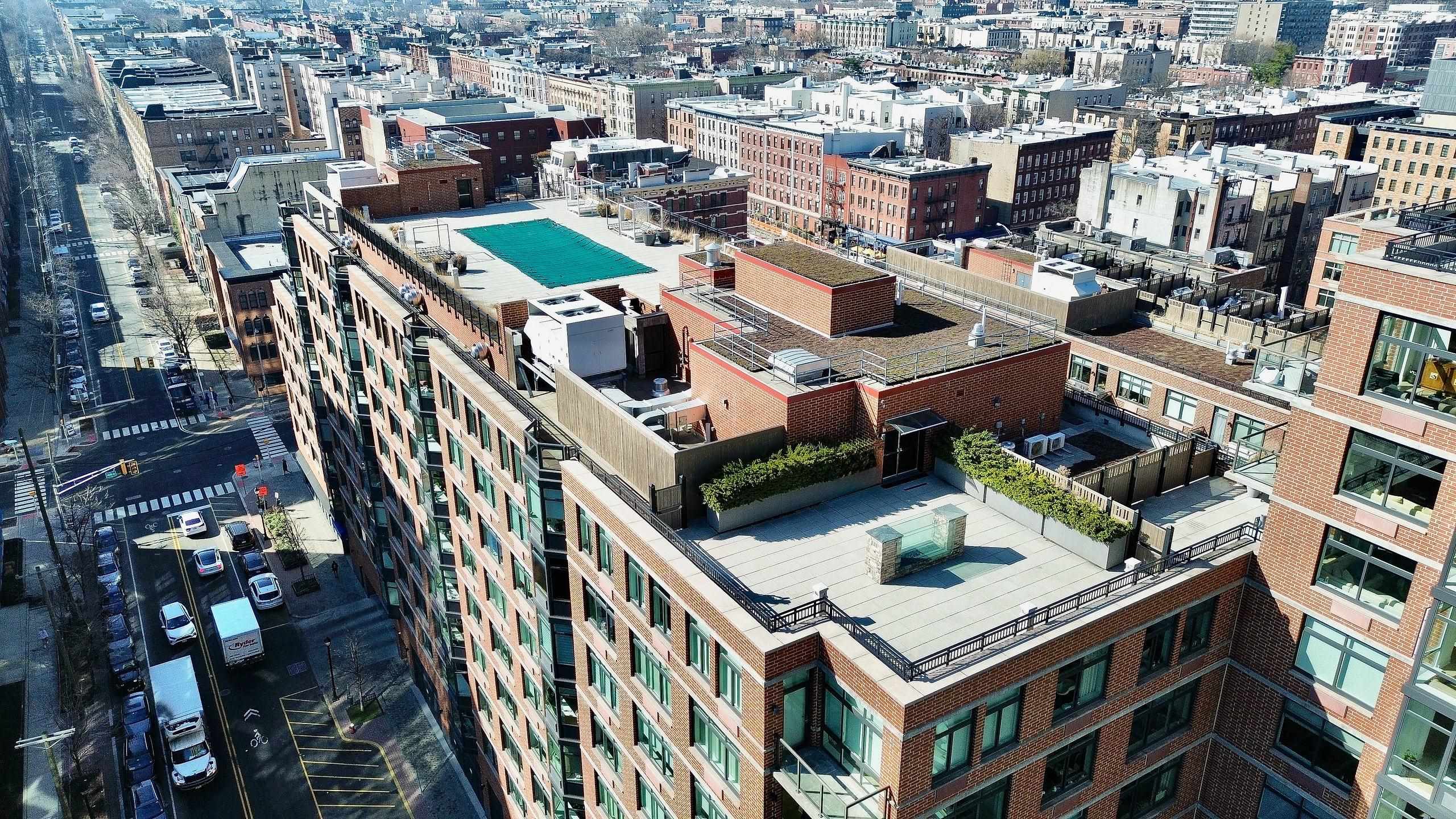 1400 HUDSON ST Unit: 330