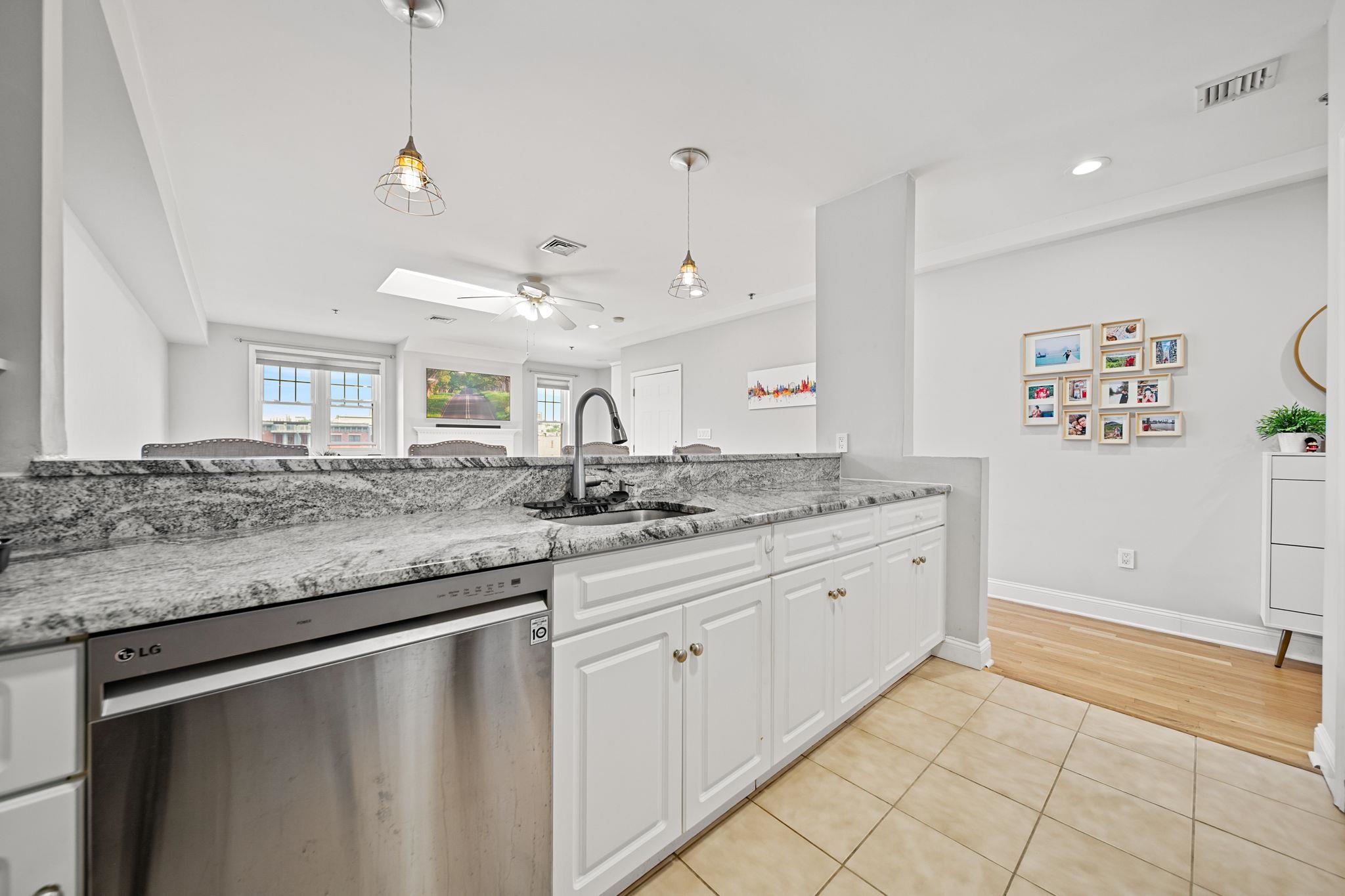 79 GRAND ST Unit: 4B