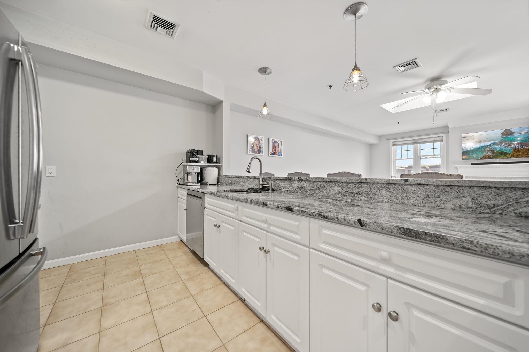 79 GRAND ST Unit: 4B