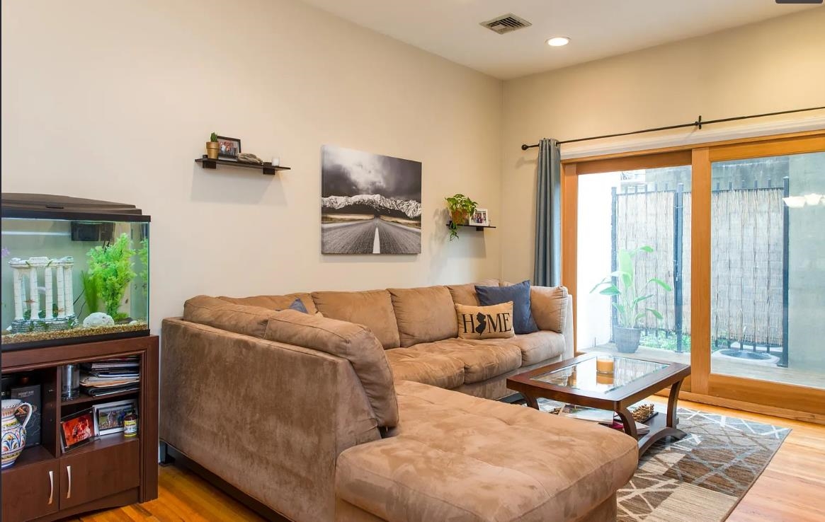222 CLINTON ST Unit: 7
