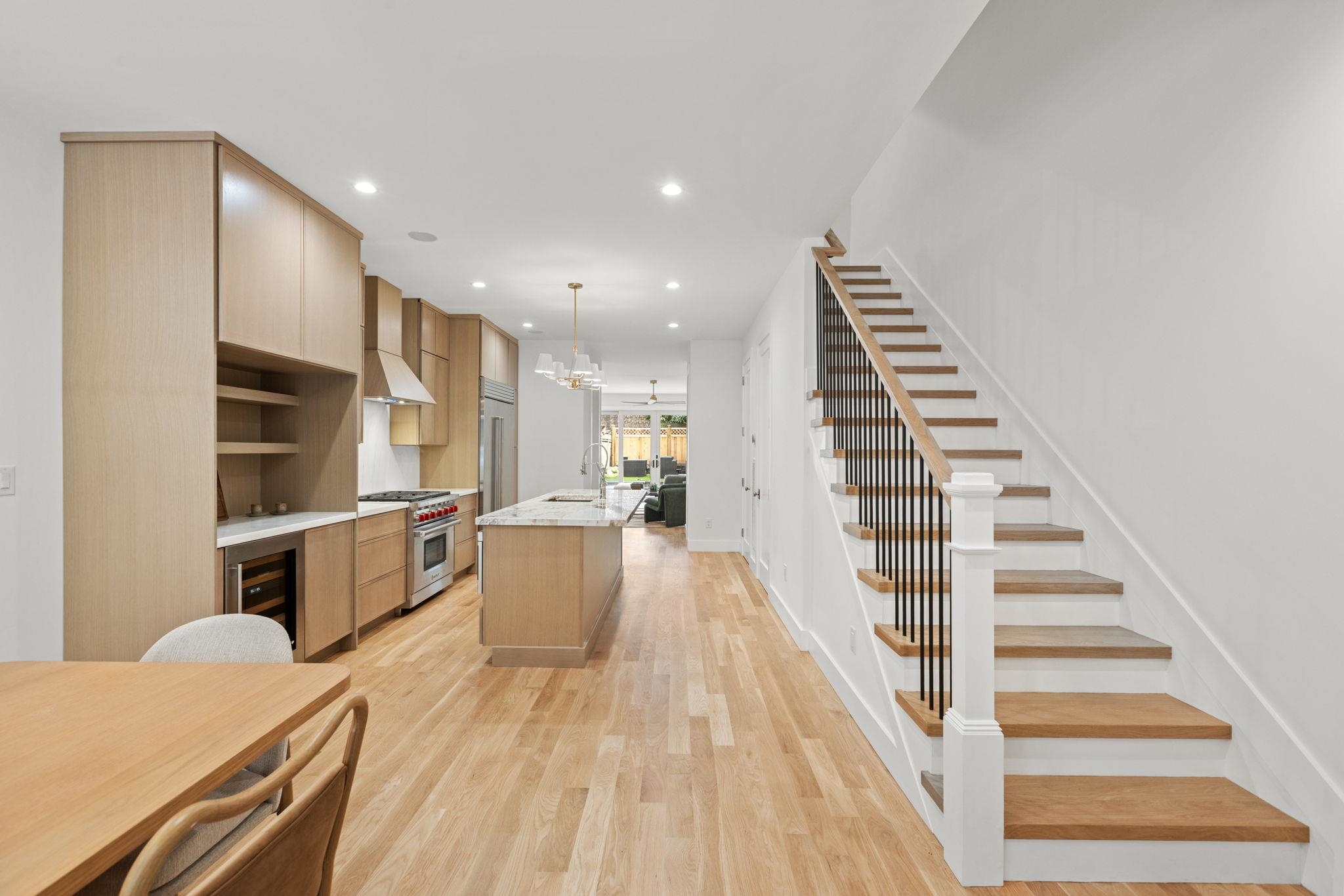 1137 PARK AVE