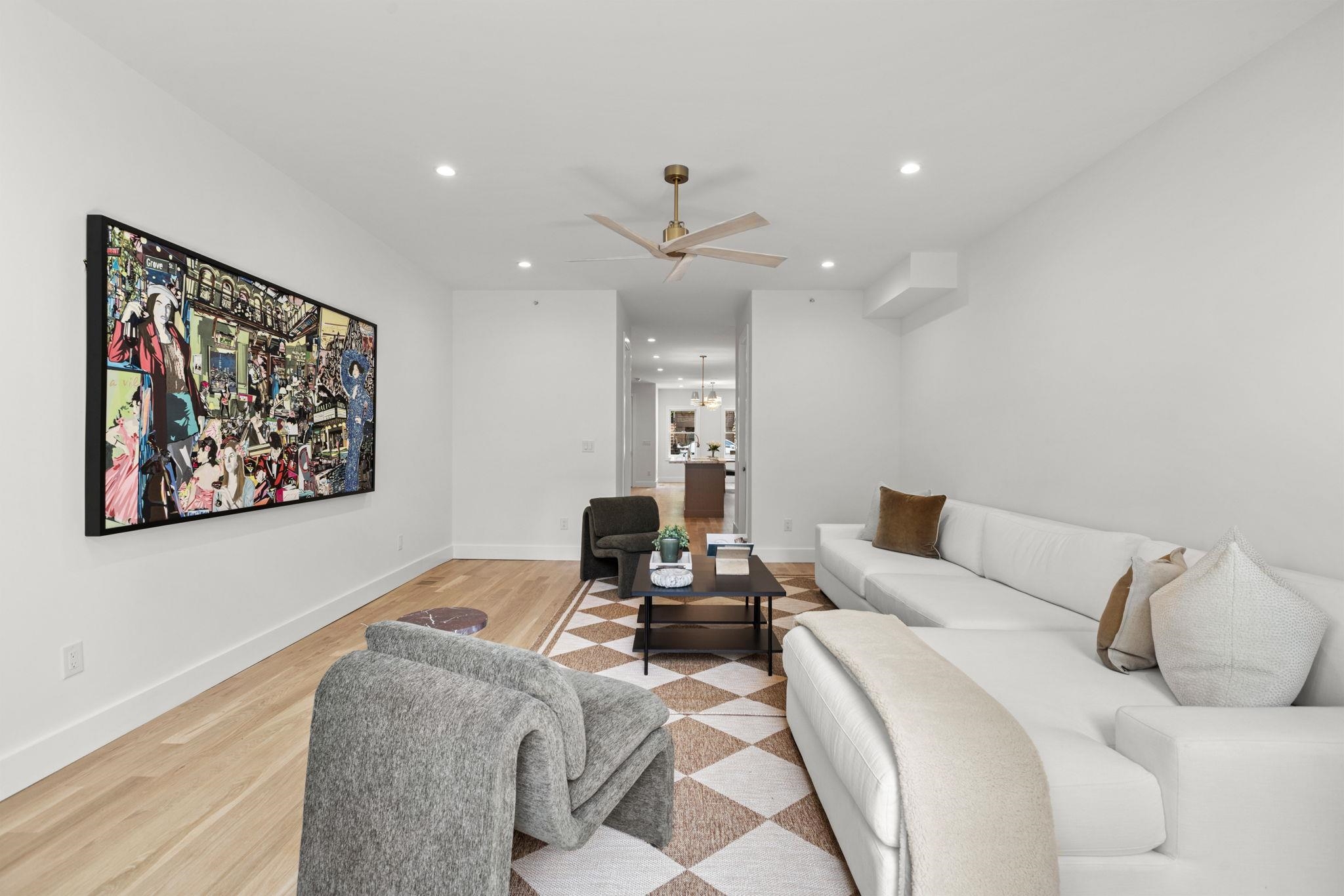 1137 PARK AVE