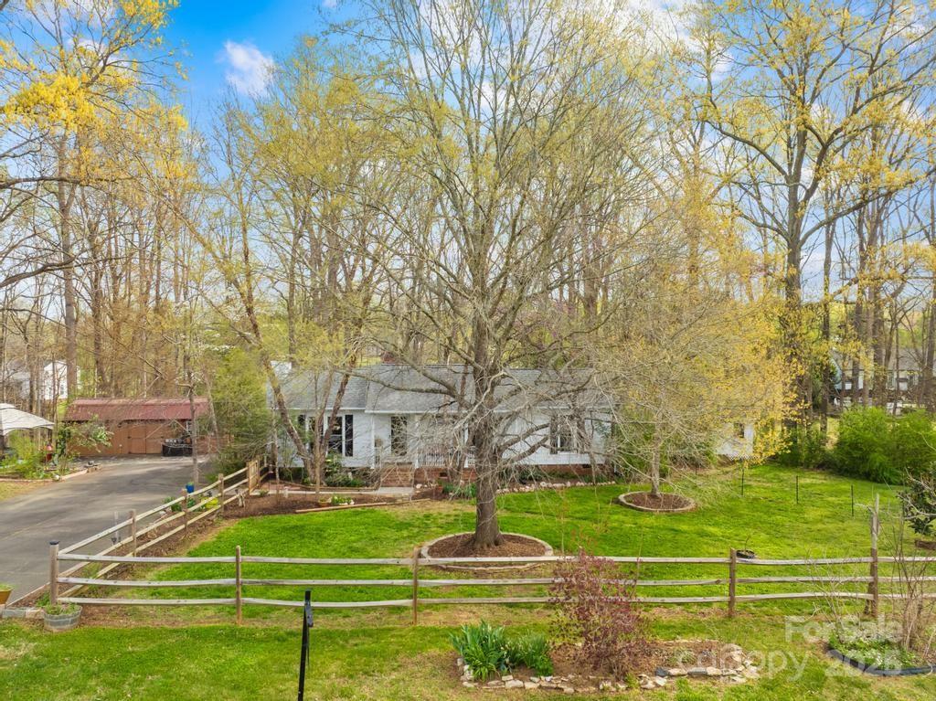 9136 Ladson Road