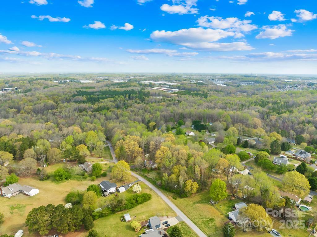 9136 Ladson Road