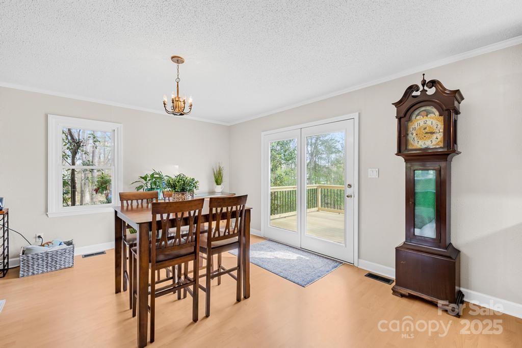 9136 Ladson Road