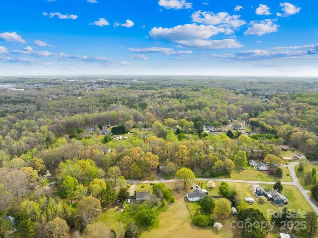9136 Ladson Road