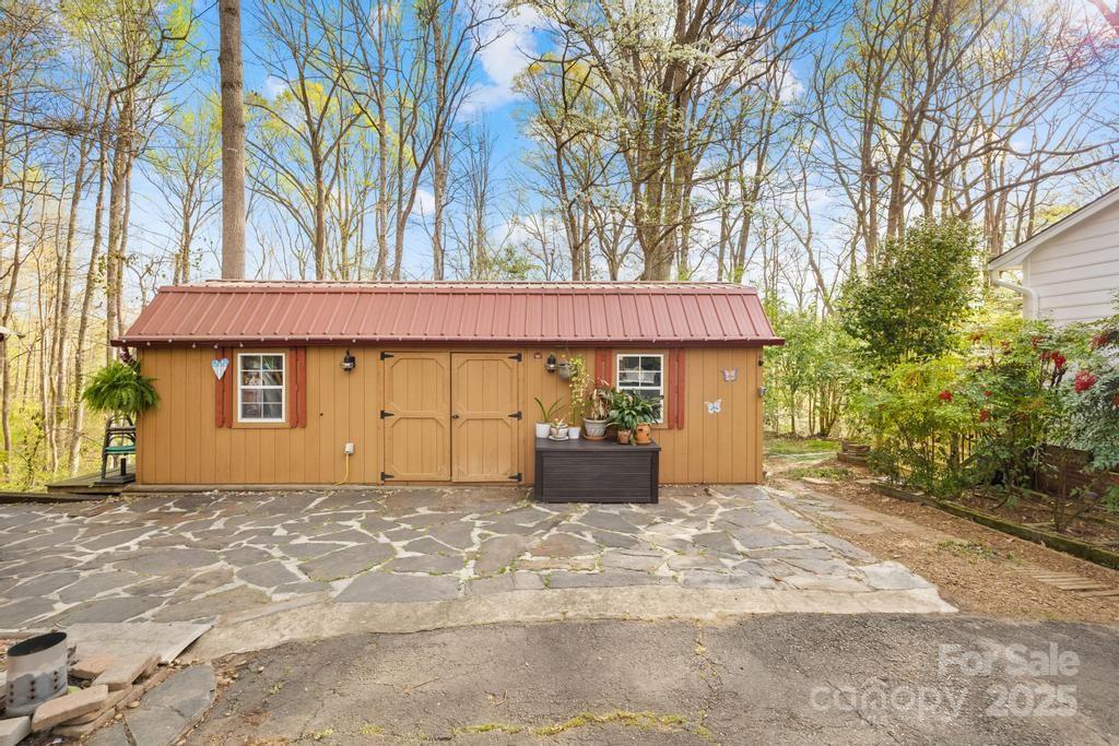 9136 Ladson Road