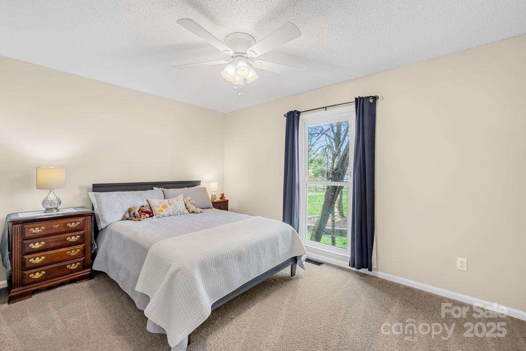 9136 Ladson Road