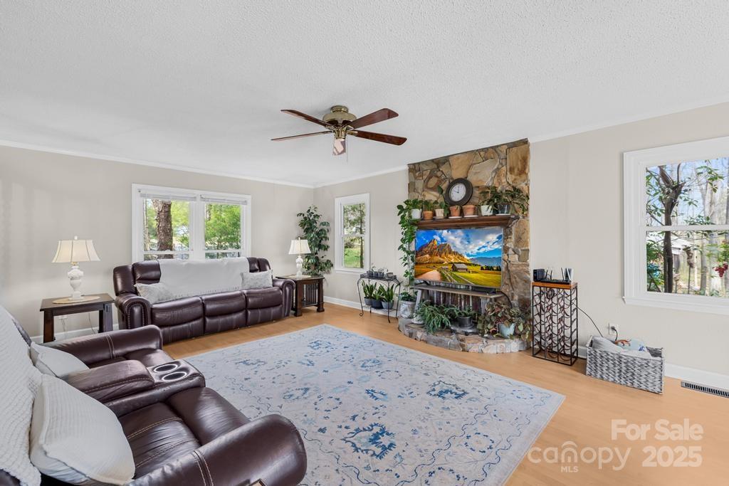 9136 Ladson Road