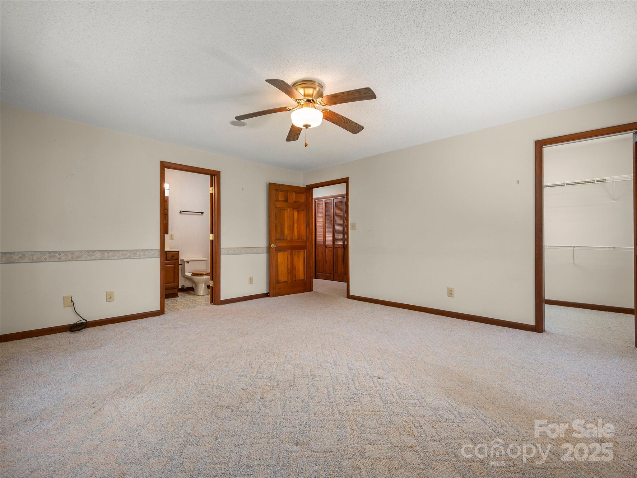 228 Oak Crest Drive