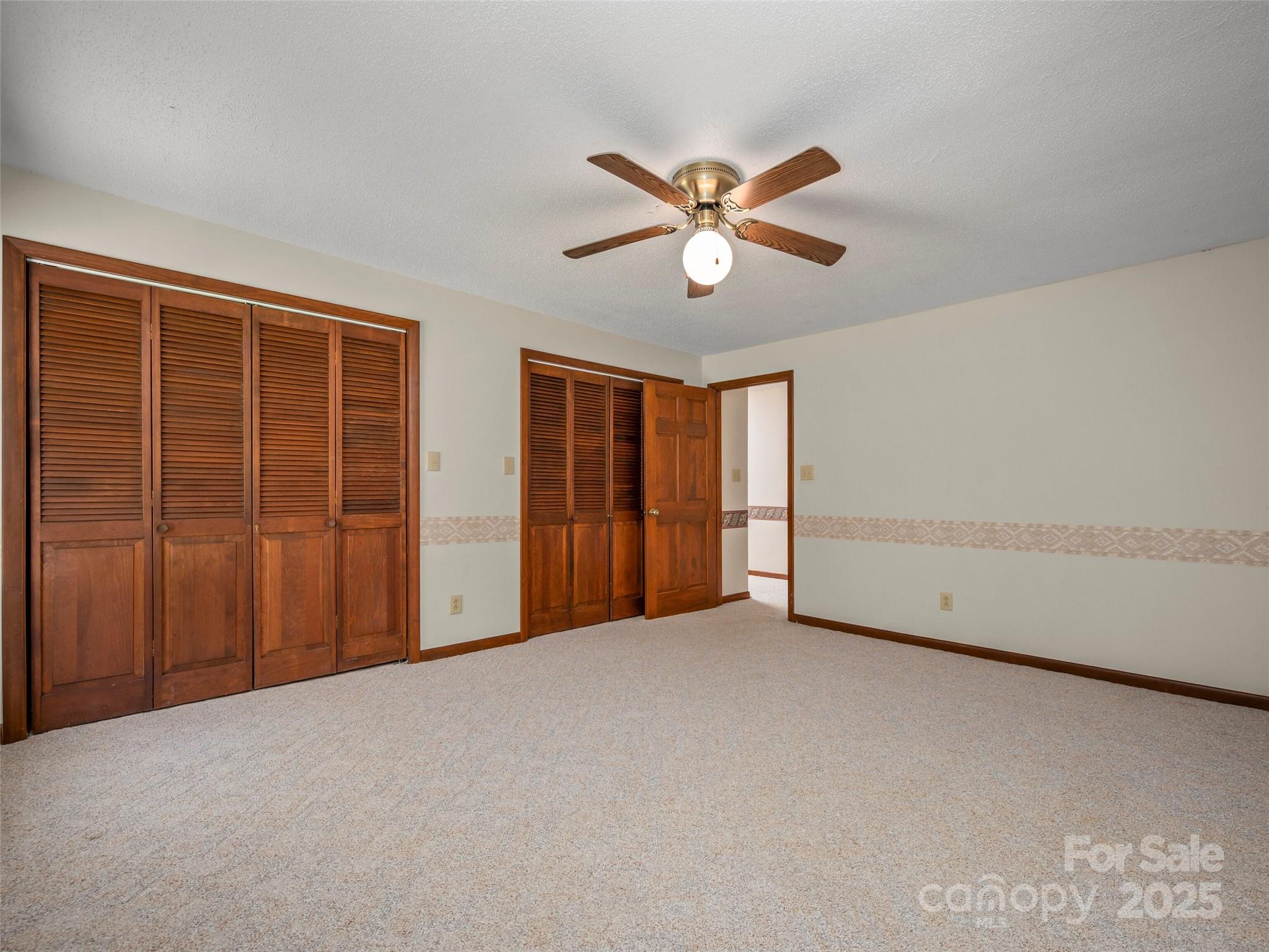 228 Oak Crest Drive