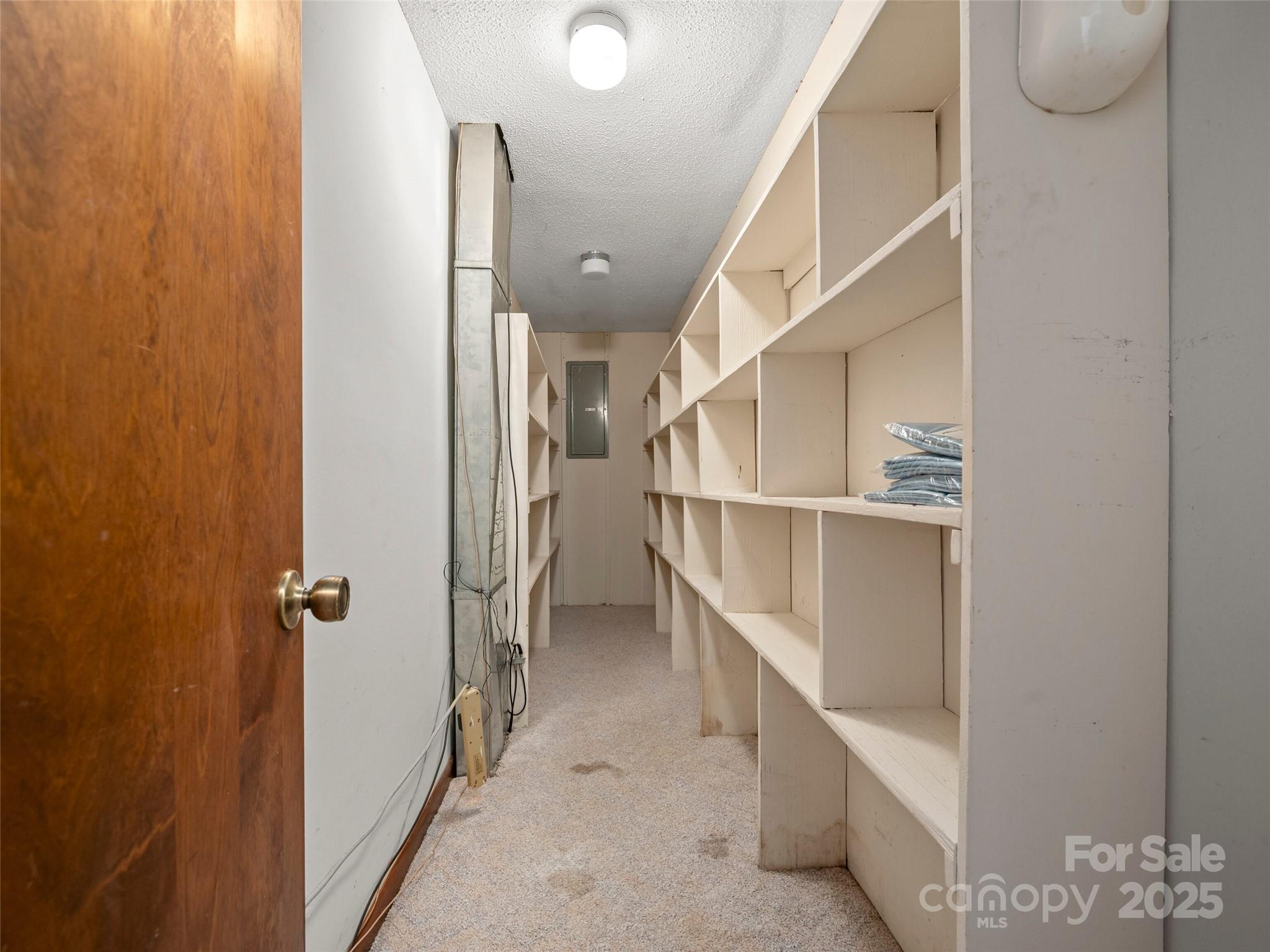 228 Oak Crest Drive
