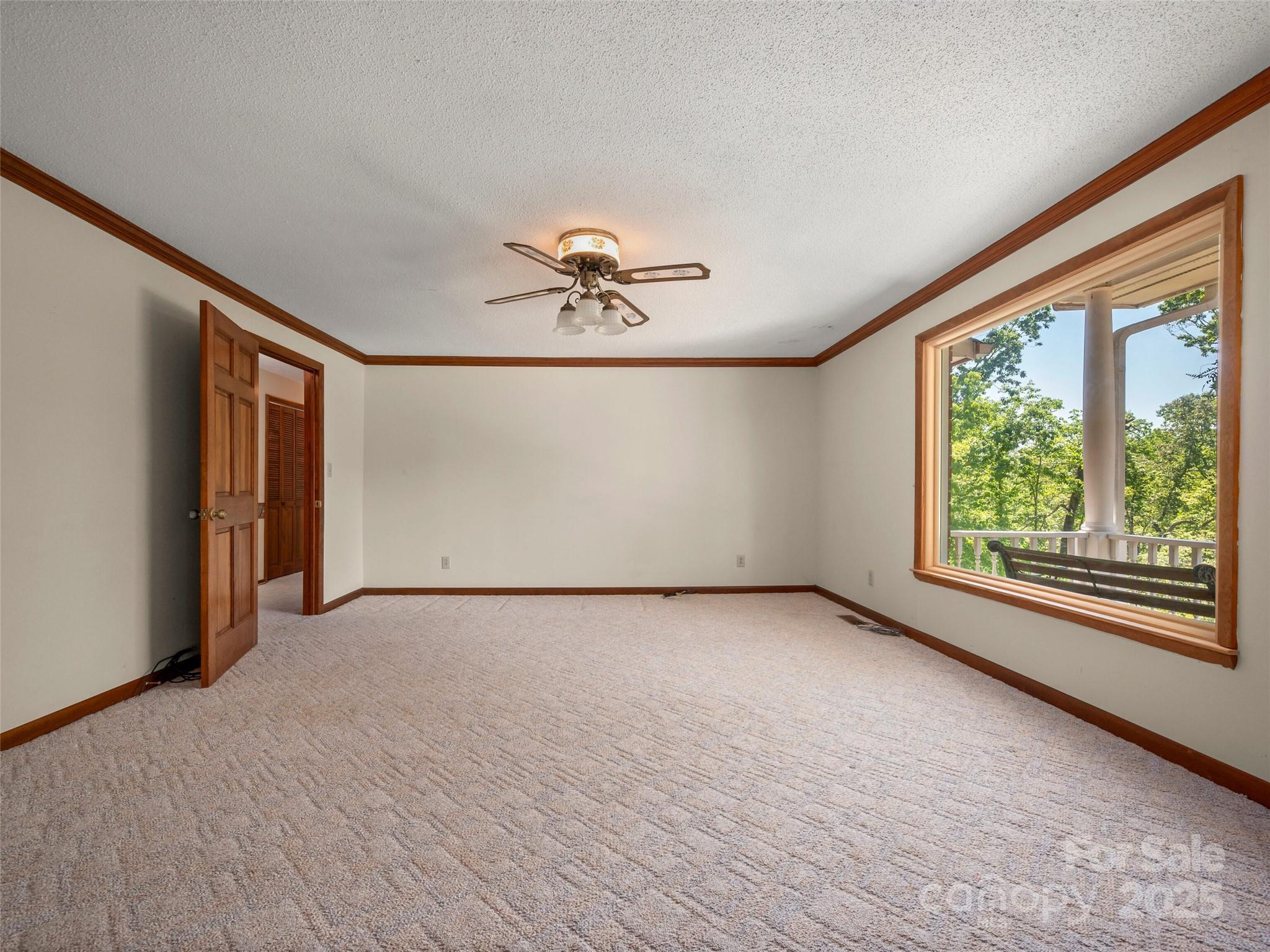 228 Oak Crest Drive
