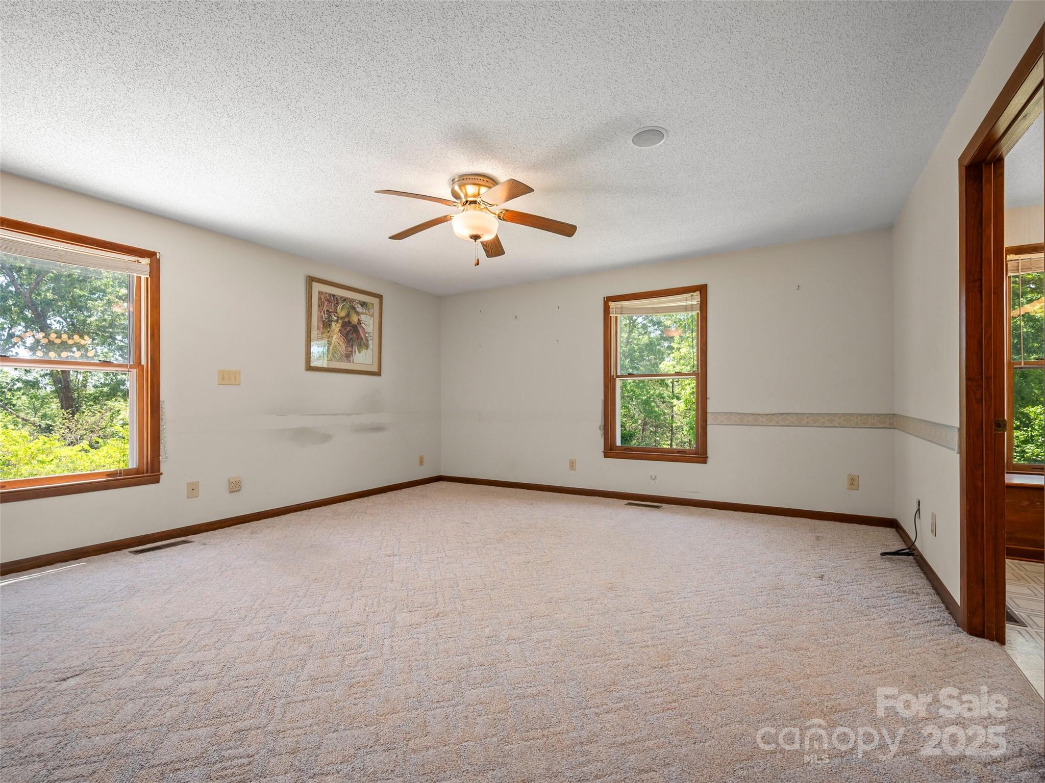 228 Oak Crest Drive