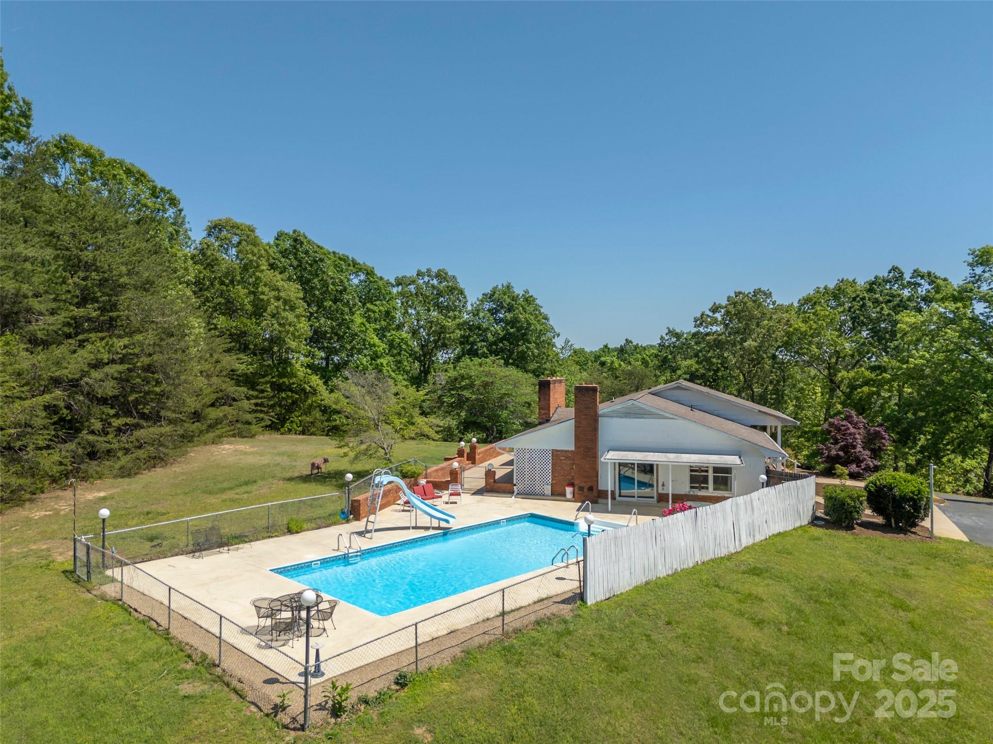 228 Oak Crest Drive